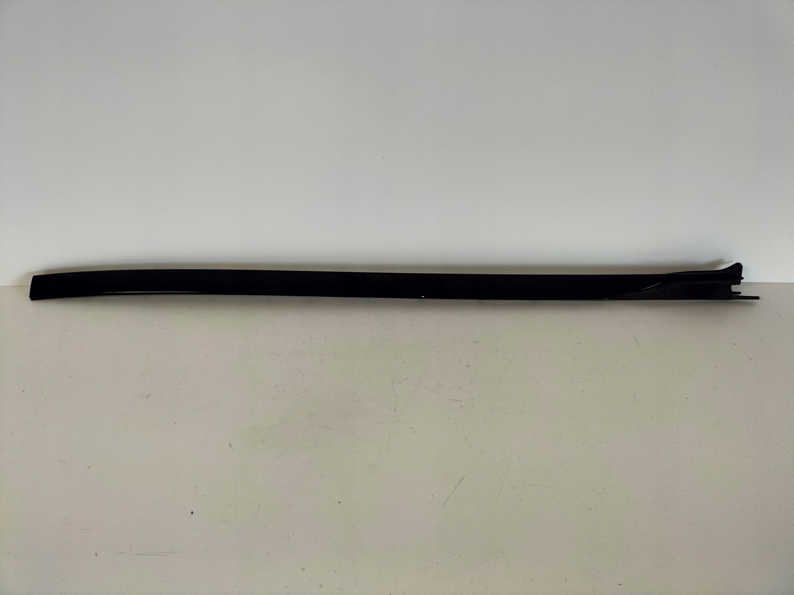 moulding windows czolowej vertical right BMW X7 G07 19