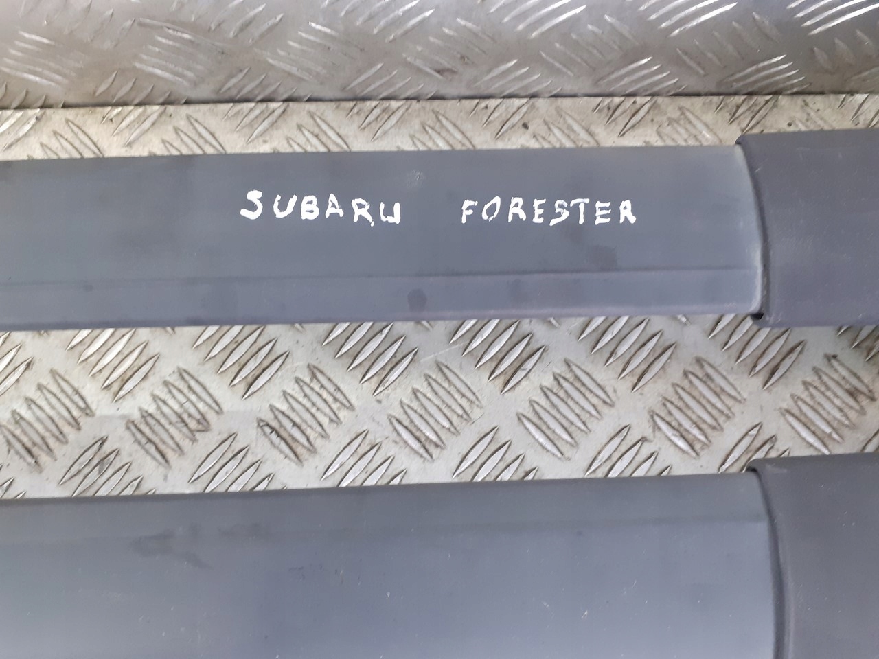 RALINGI POPRZECZNE SUBARU FORESTER XS 2.5 Jakość części (zgodnie z GVO) O - oryginał z logo producenta pojazdu (OE)