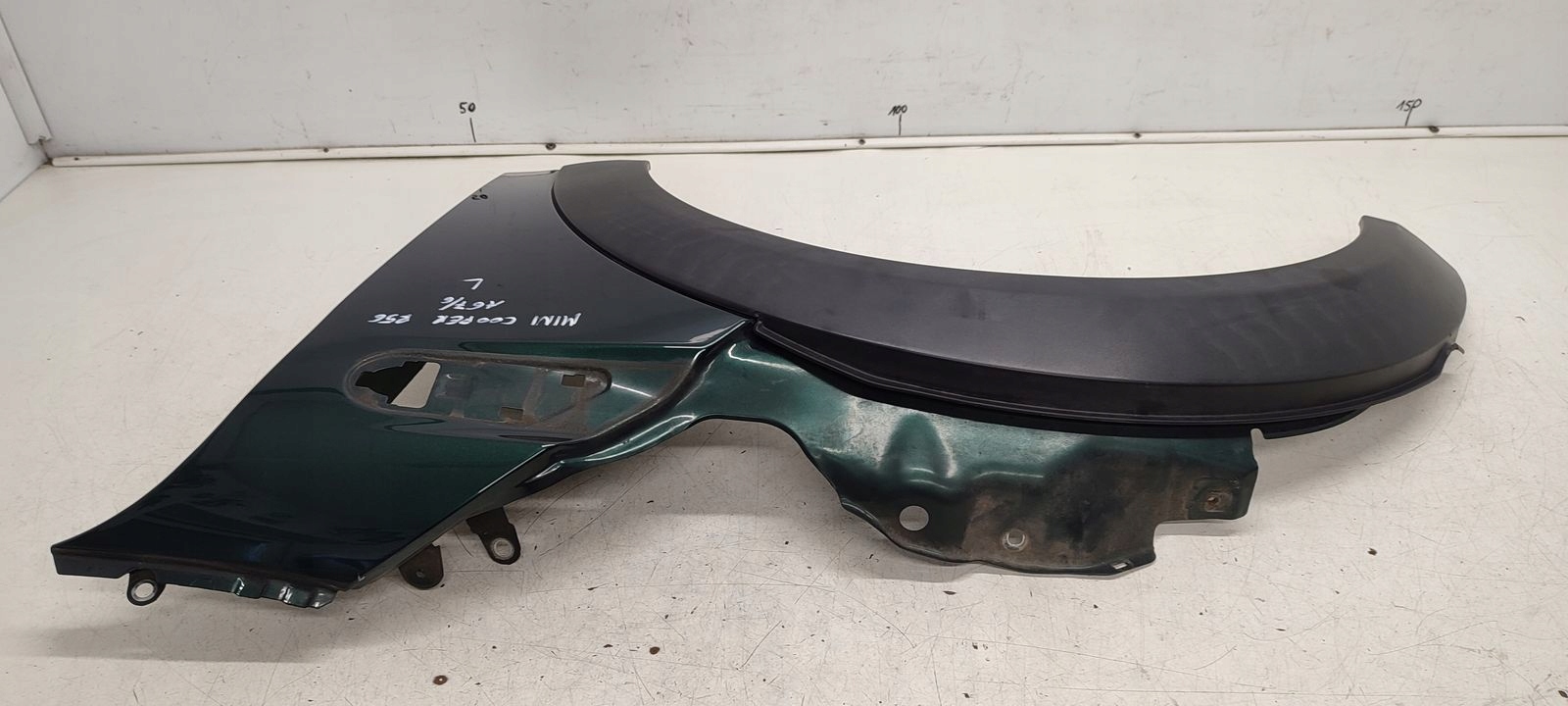 fender left front front Mini R56 Cabrio One 1,6 A76/6