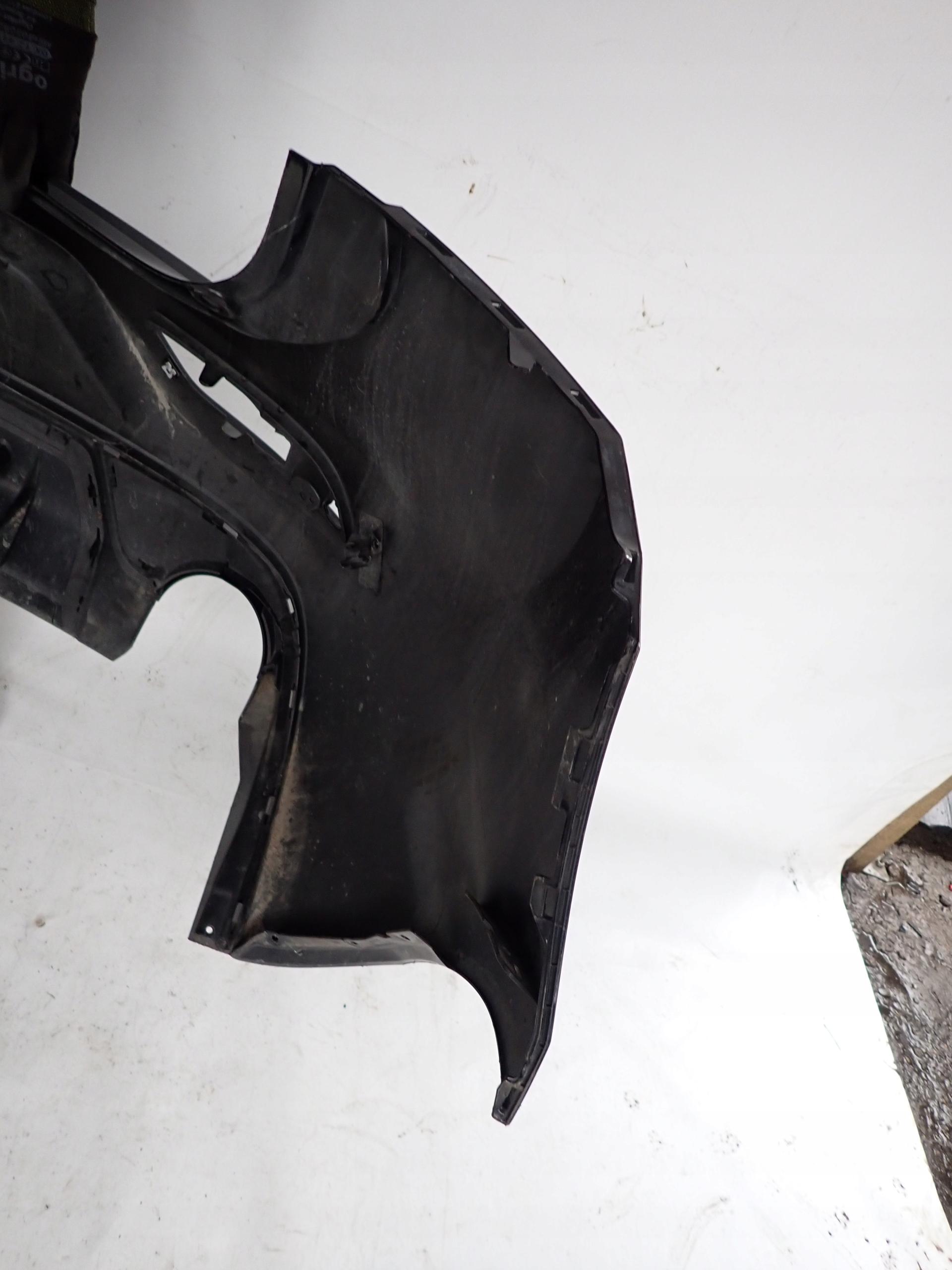 VOLVO V40 R-design 12-> bumper rear part rear PDC