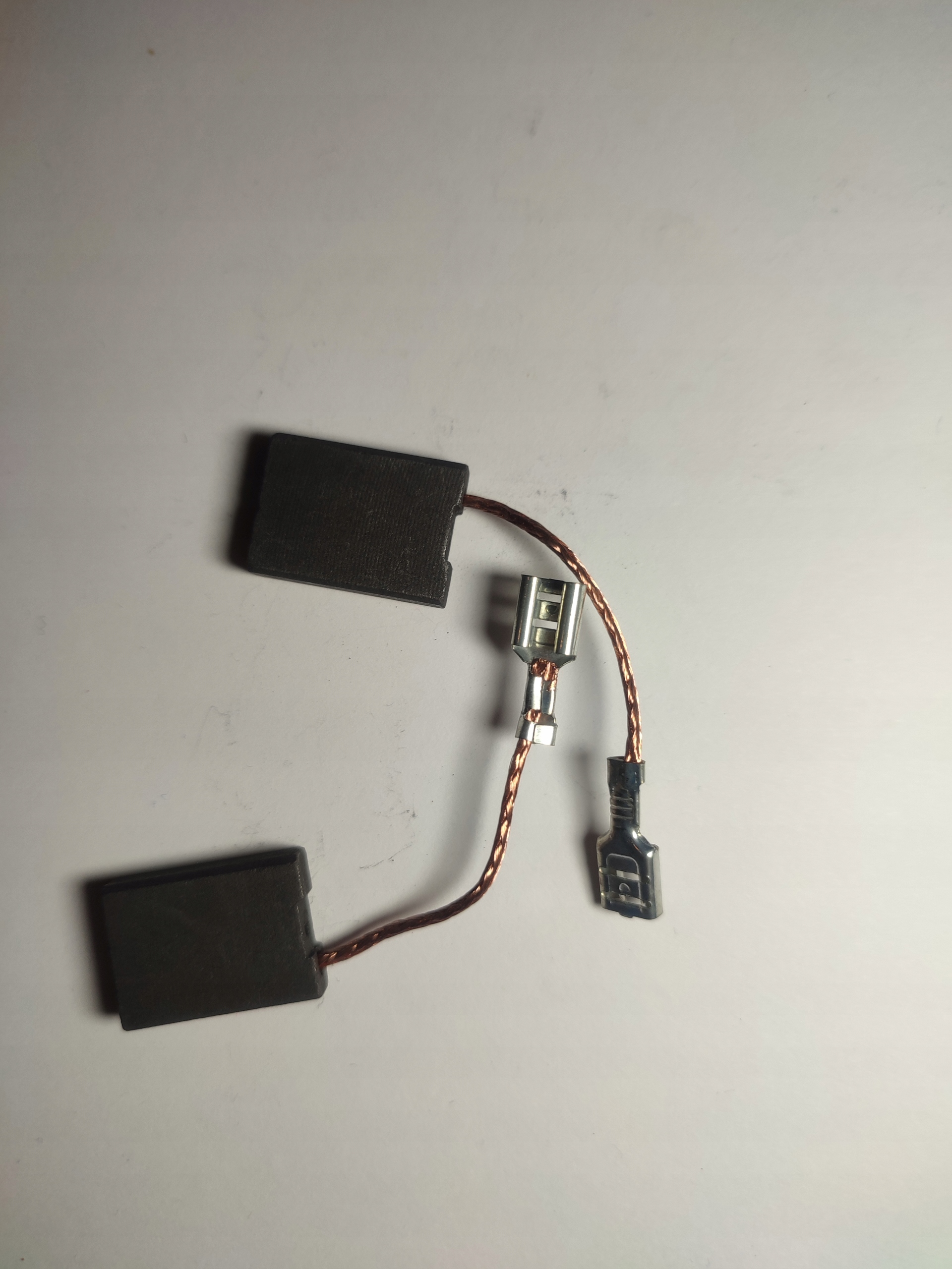 

Szczotki Węglowe 6,3x16x22 Bosch Szlifierka Gws