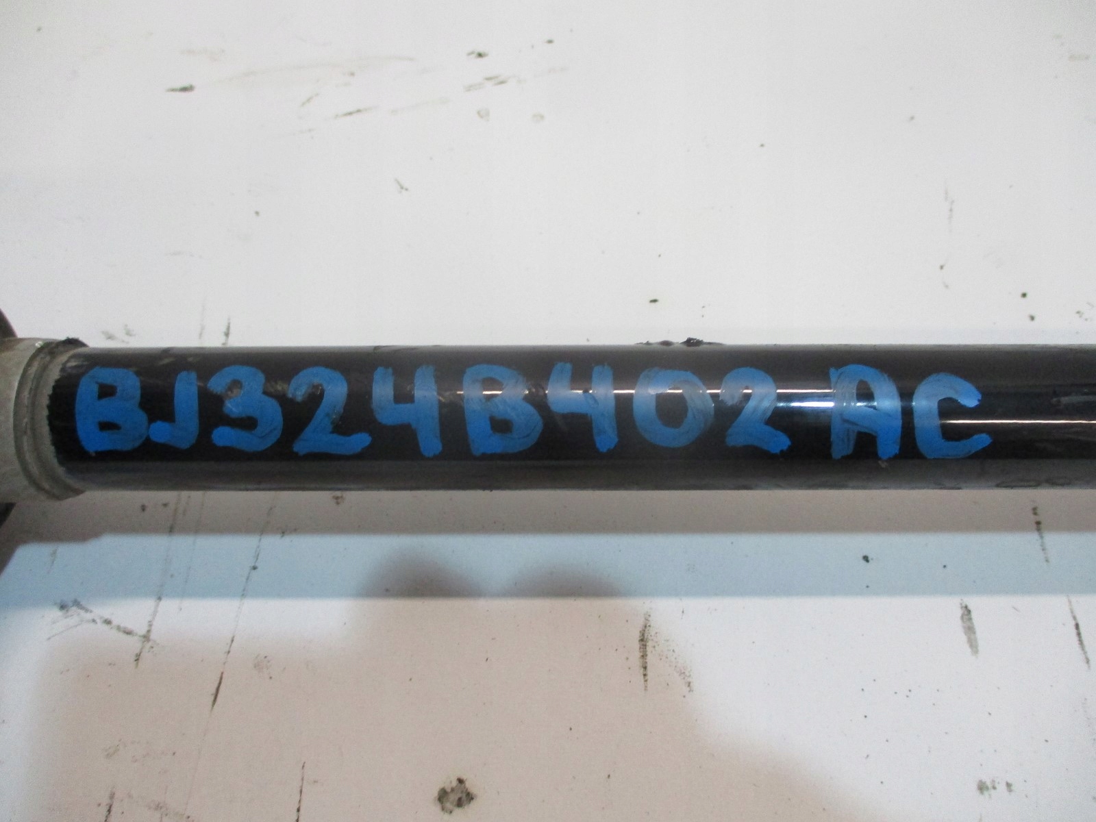 semi-axis right RANGE ROVER EVOQUE II BJ32-4B402AC rear part