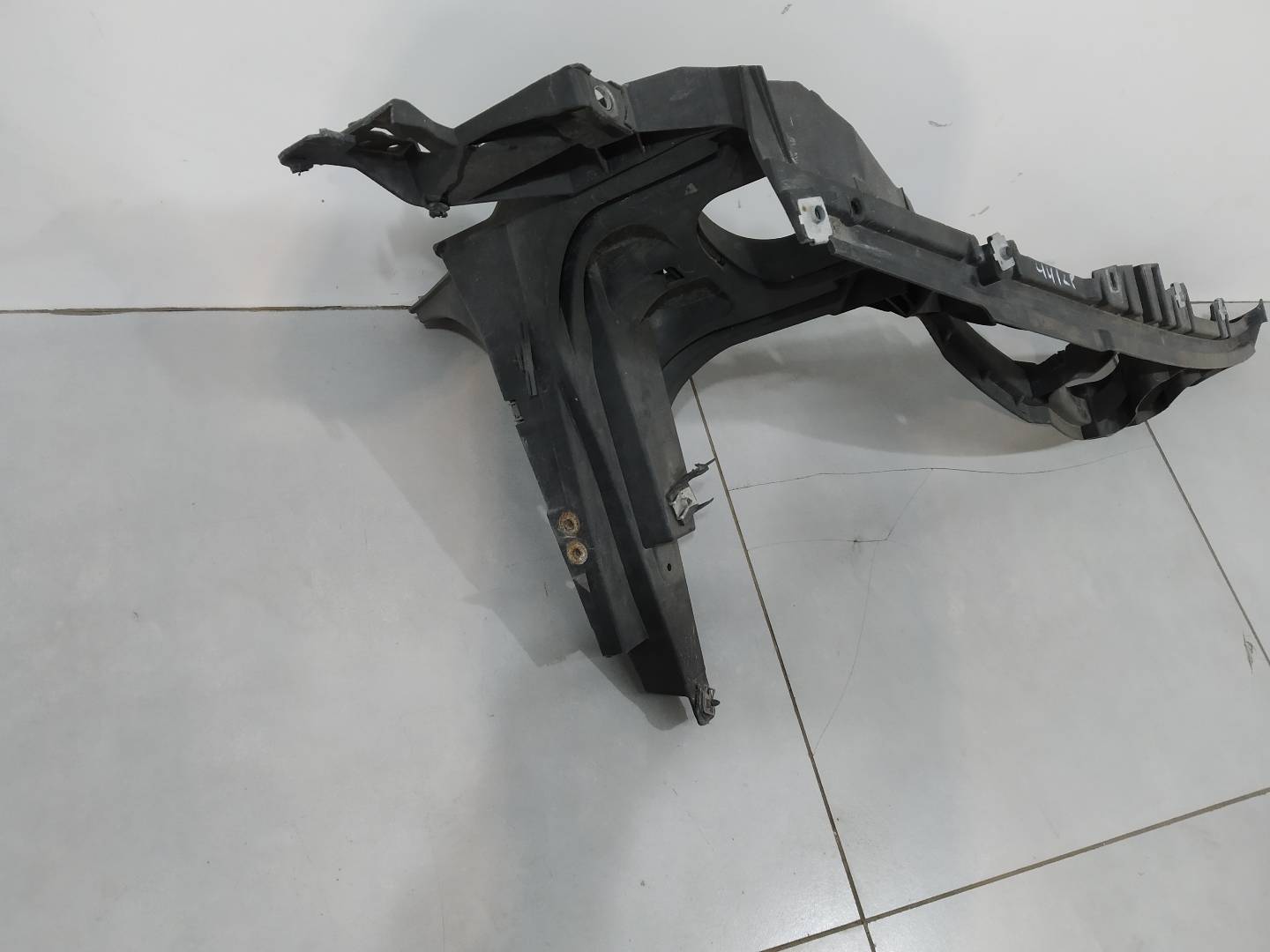 bumper bracket support of a fender left front Bmw X6 and (2009-2014) E71