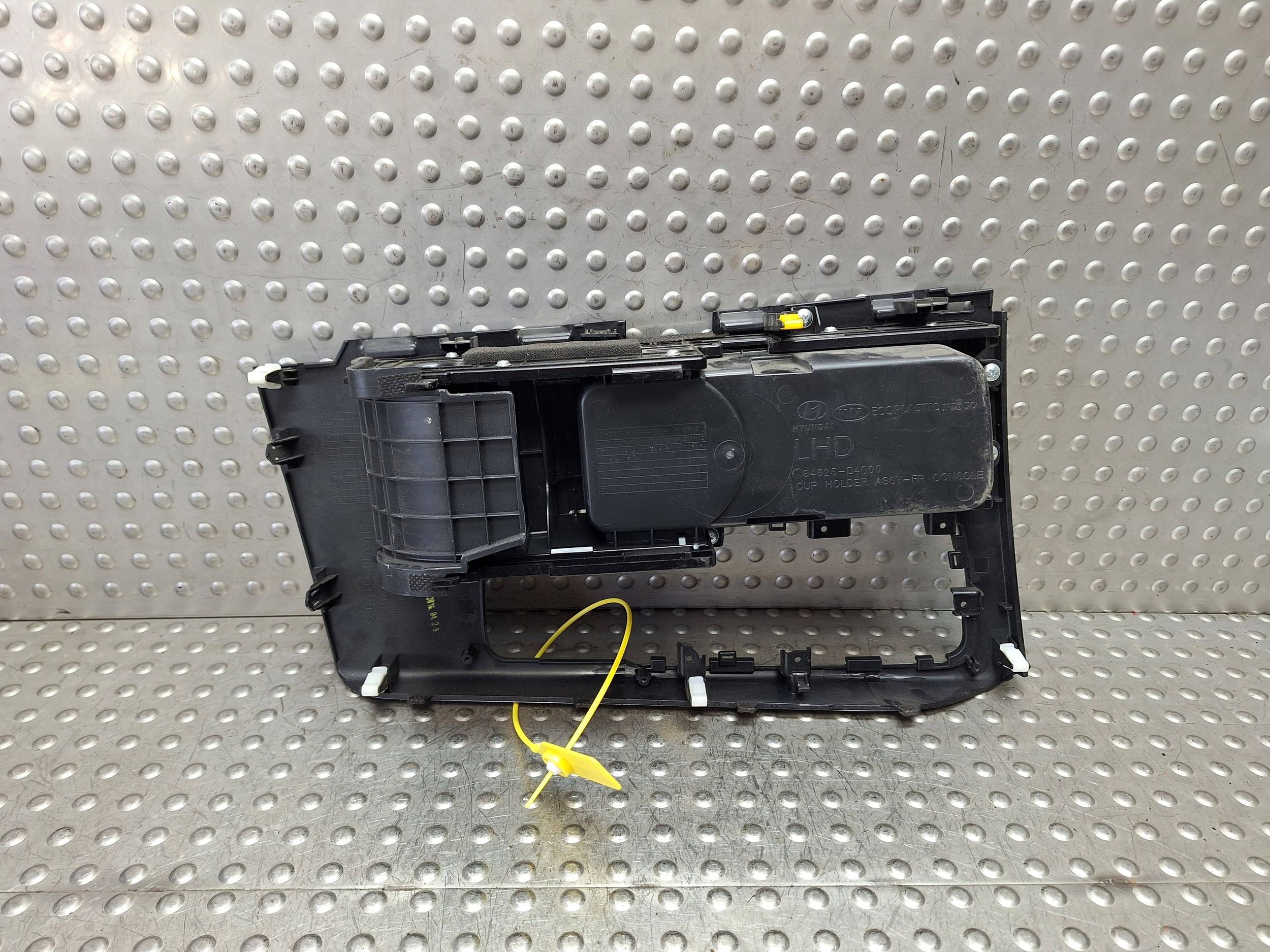 CUP Держатель на kia OPTIMA IV 15-20 84625-D4000