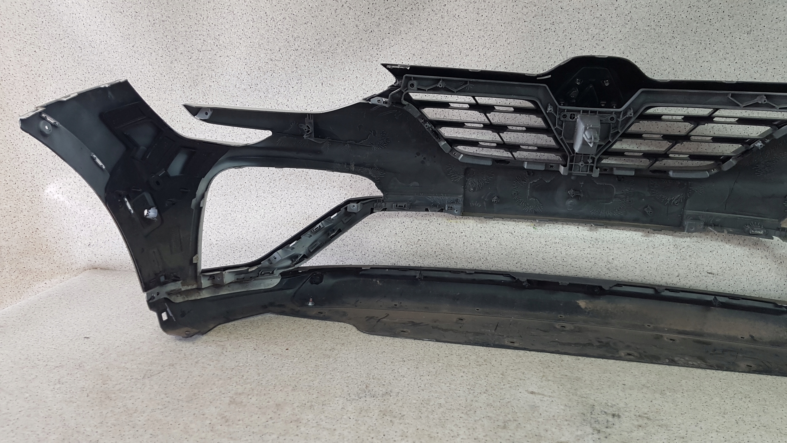 RENAULT ARKANA RS 2019 - bumper front 3330
