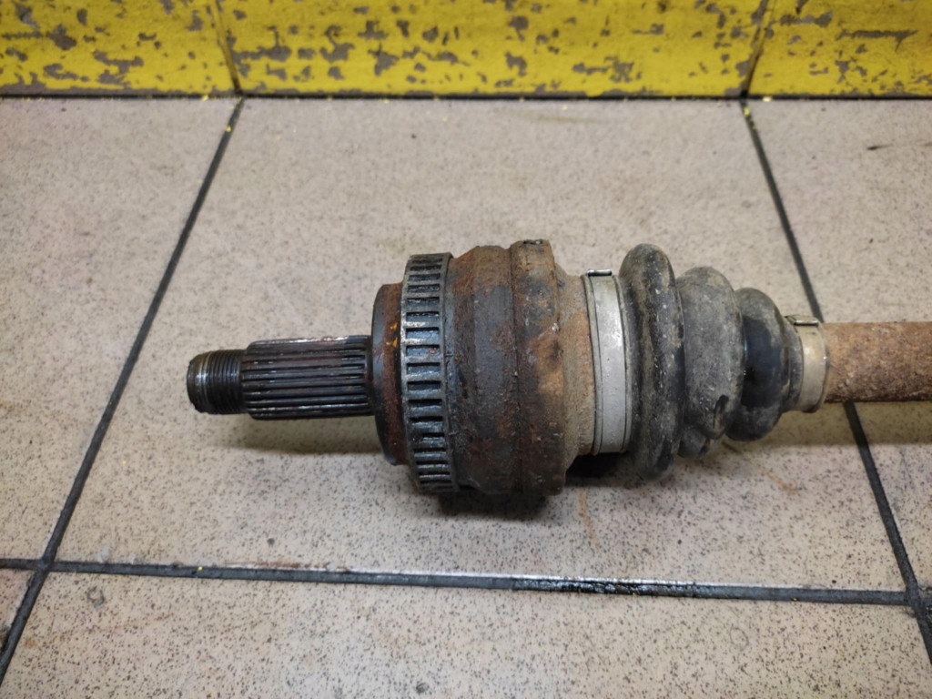 BMW E46 1.8 Semiasse Destra posteriore