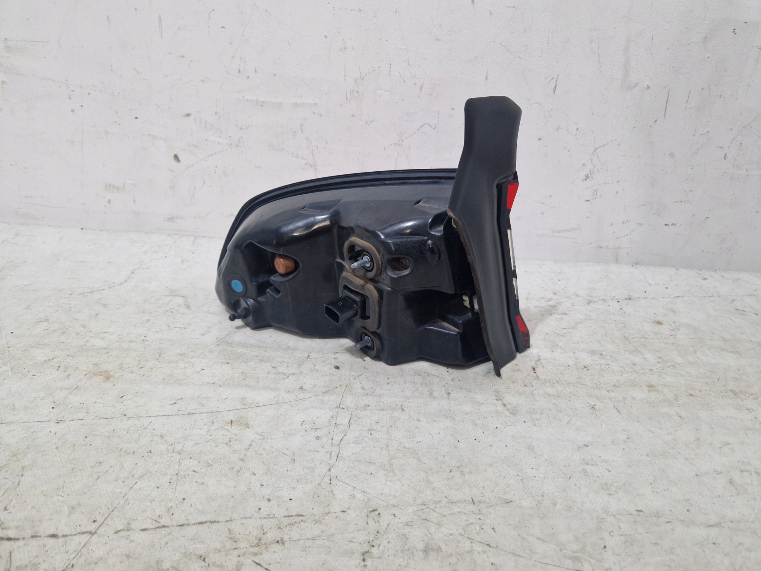 DODGE CHARGER 2019- light right rear part rear 68213144AD