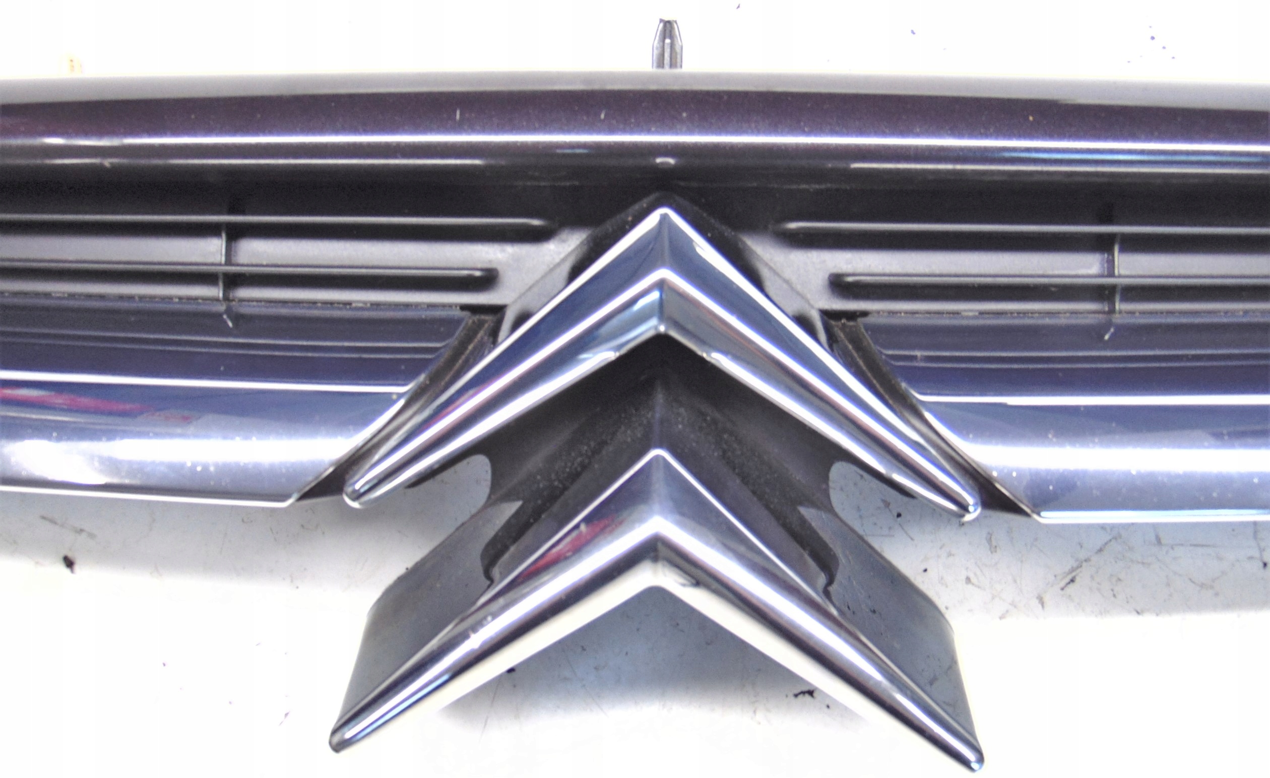 решетка радиатора CITROEN C8 Цвет европа