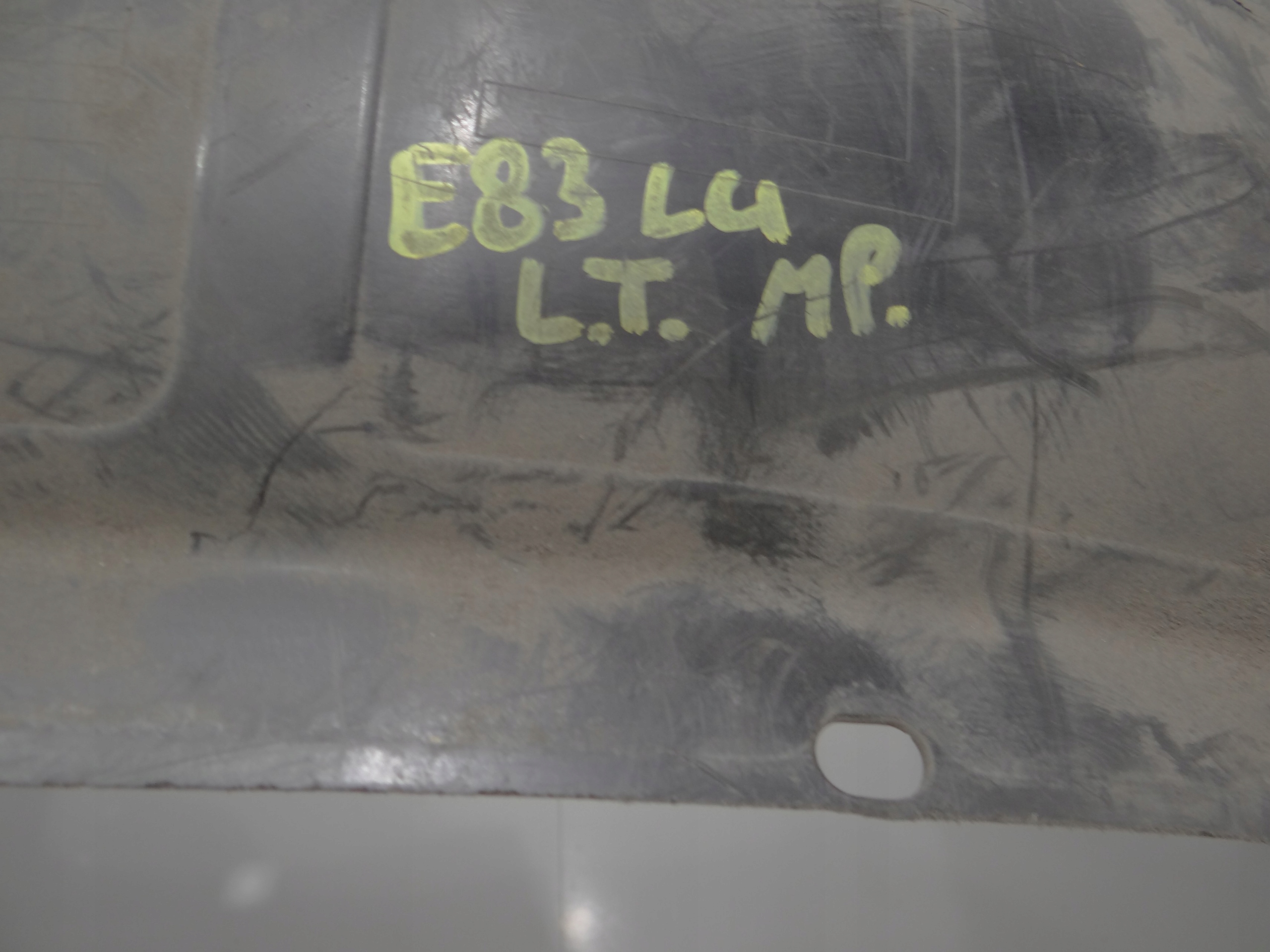 mudguard left rear. BMW X3 E83 LCI M PAKIET 3400057