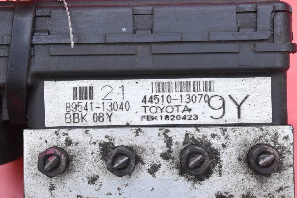 Pompa ABS 44510-13070 TOYOTA COROLLA VERSO 1 e 1.6 VVTi 110 KM 01-06