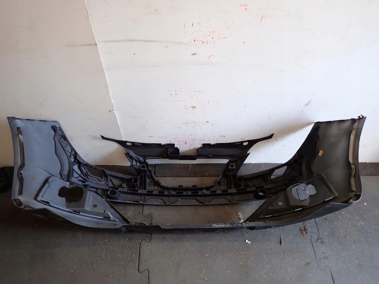 bumper front front SEAT IBIZA IV 2008-2012 6J0807231