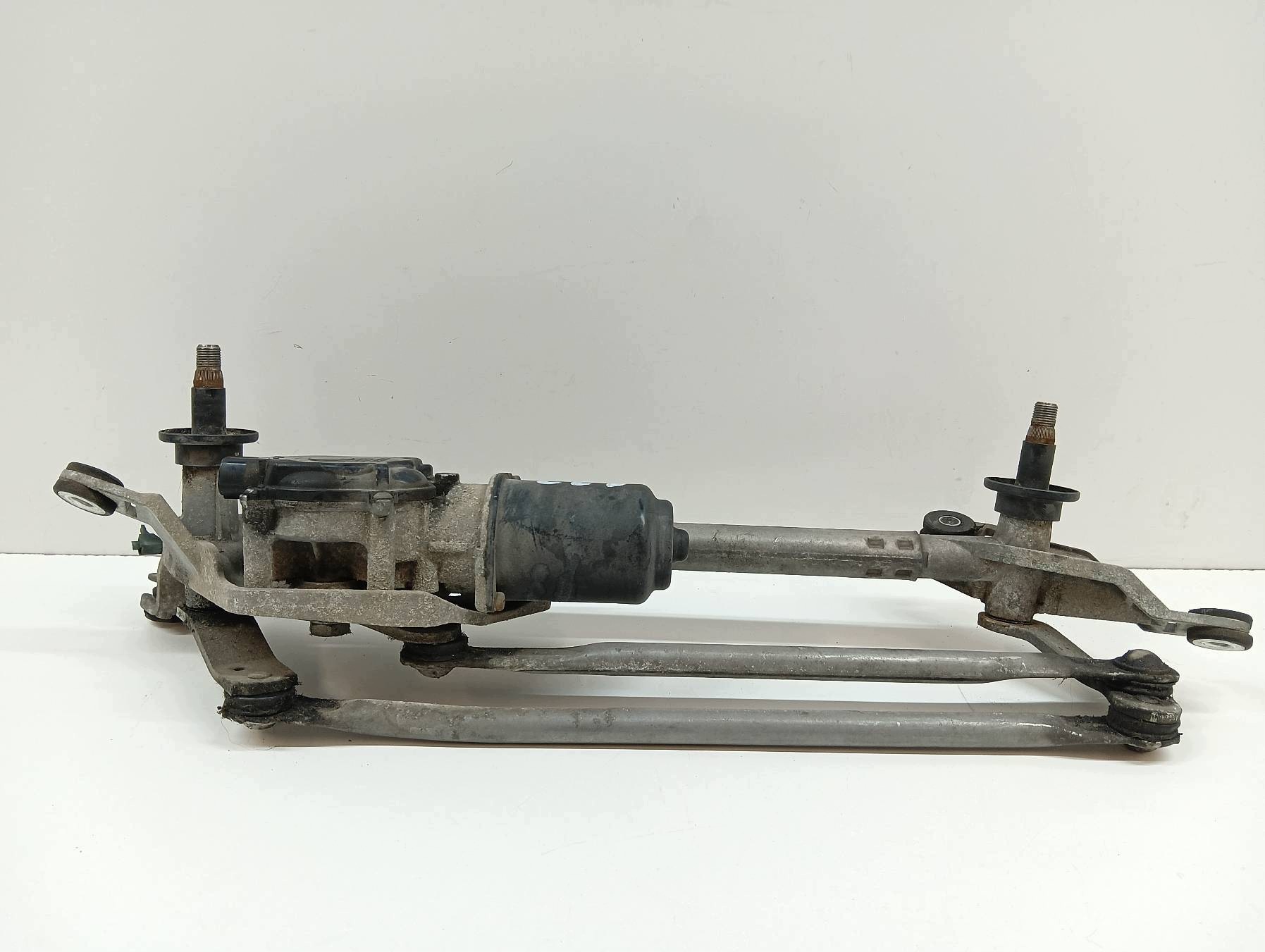 wiper mechanism front EUROPA Honda FR-V and (2004-2009)