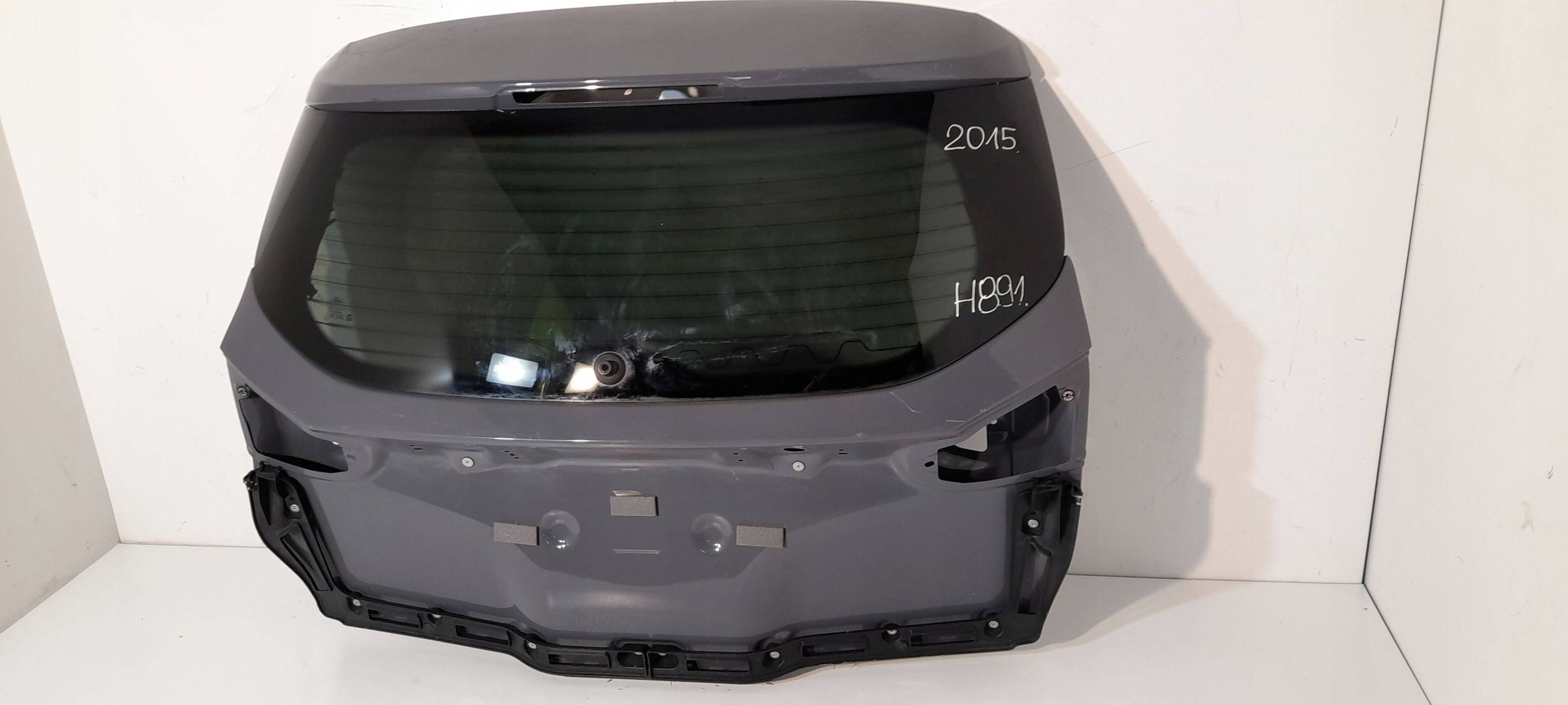 Ford Focus MK3 Kombi rear trunk door boot 2015 (H891)