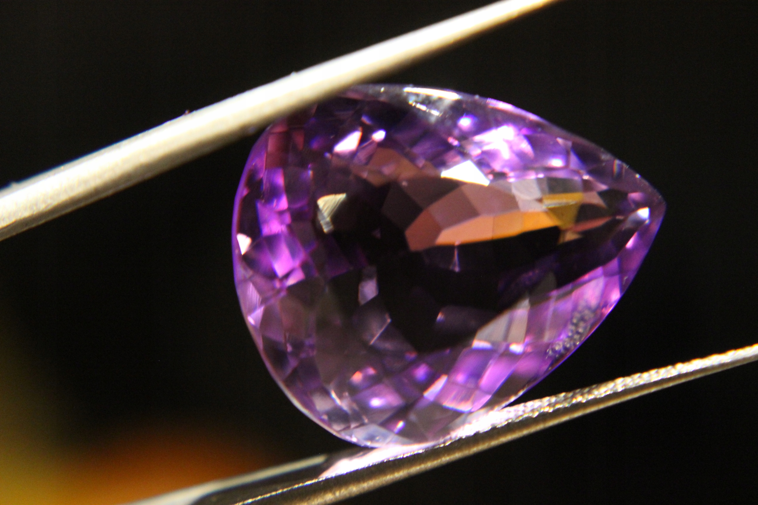 Ametyst přírodní kámen 25.75ct