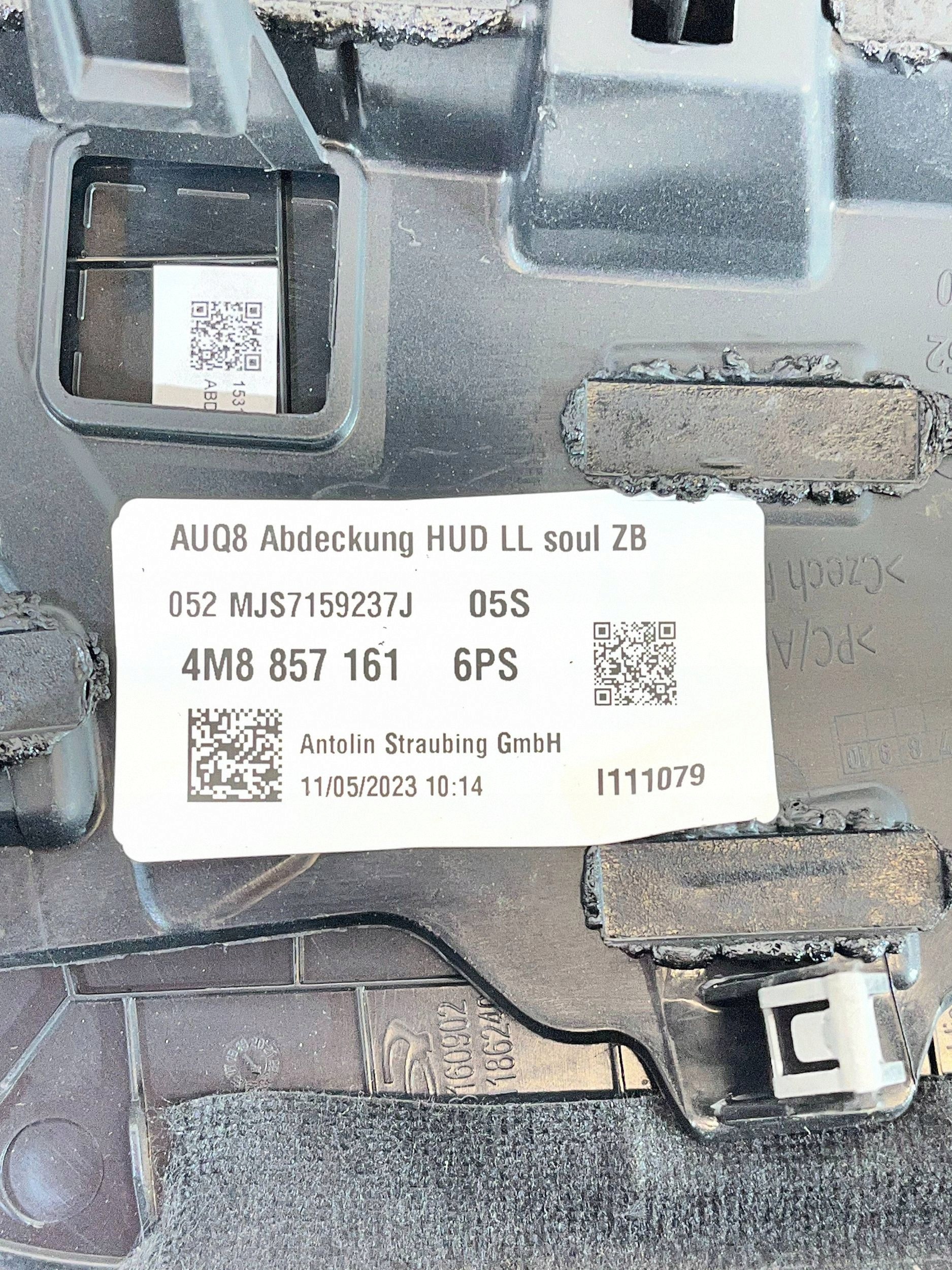 frame cap of the dashboard HEAD UP AUDI Q8 4M8857161 @M