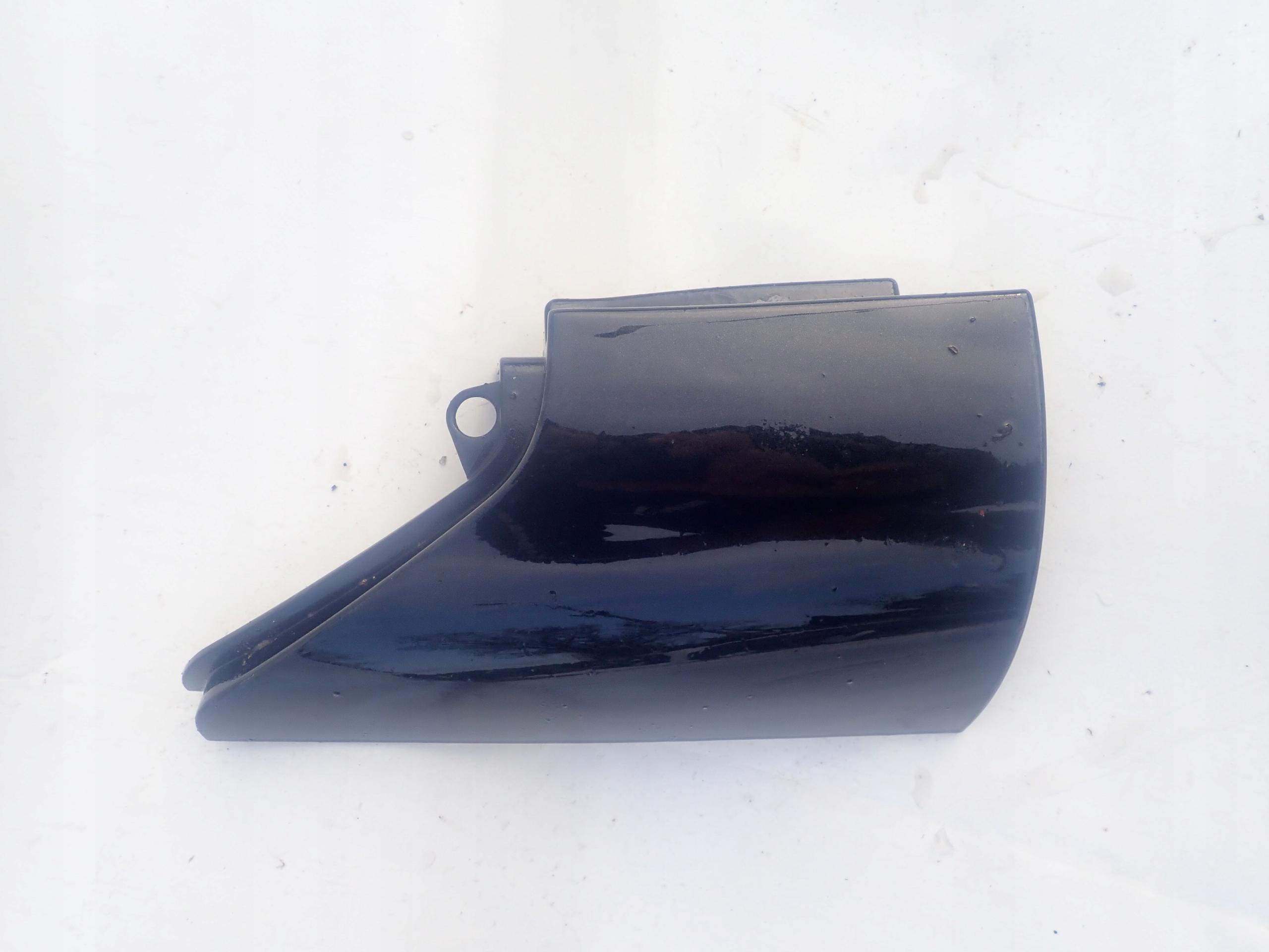 RENAULT KANGOO II 07- moulding below LAMPE right rear part