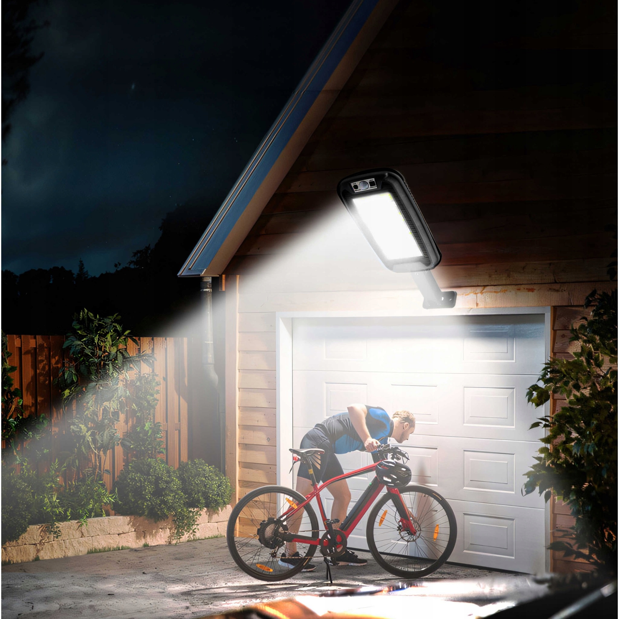 LAMPA SOLARNA LED LATARNIA ULICZNA OGRODOWA PILOT CZUJNIK RUCHU ZMIERZCHU Marka Retoo