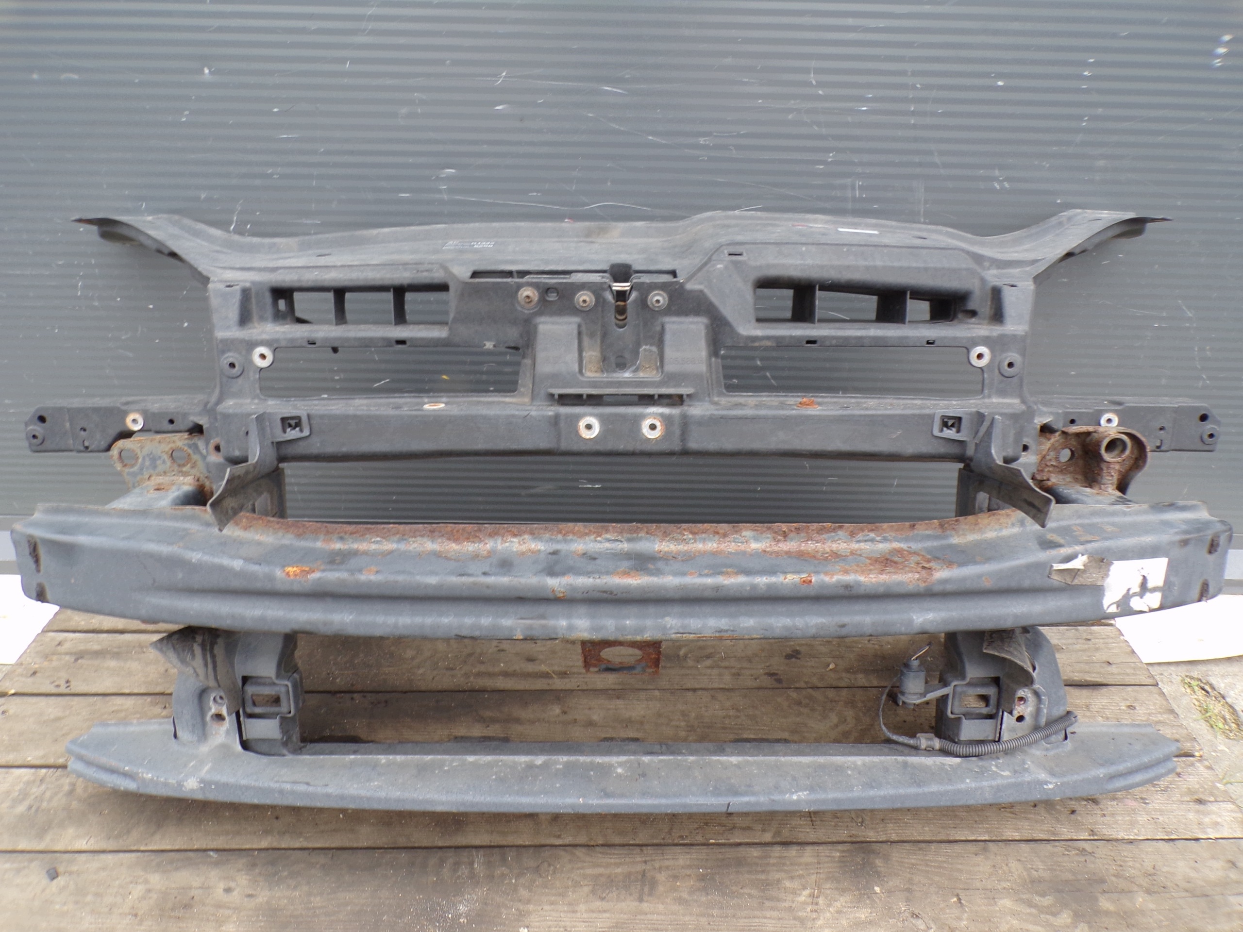 support panel for radiators CZOLOWKA pillar iron VOLKSWAGEN GOLF 5 V (2)