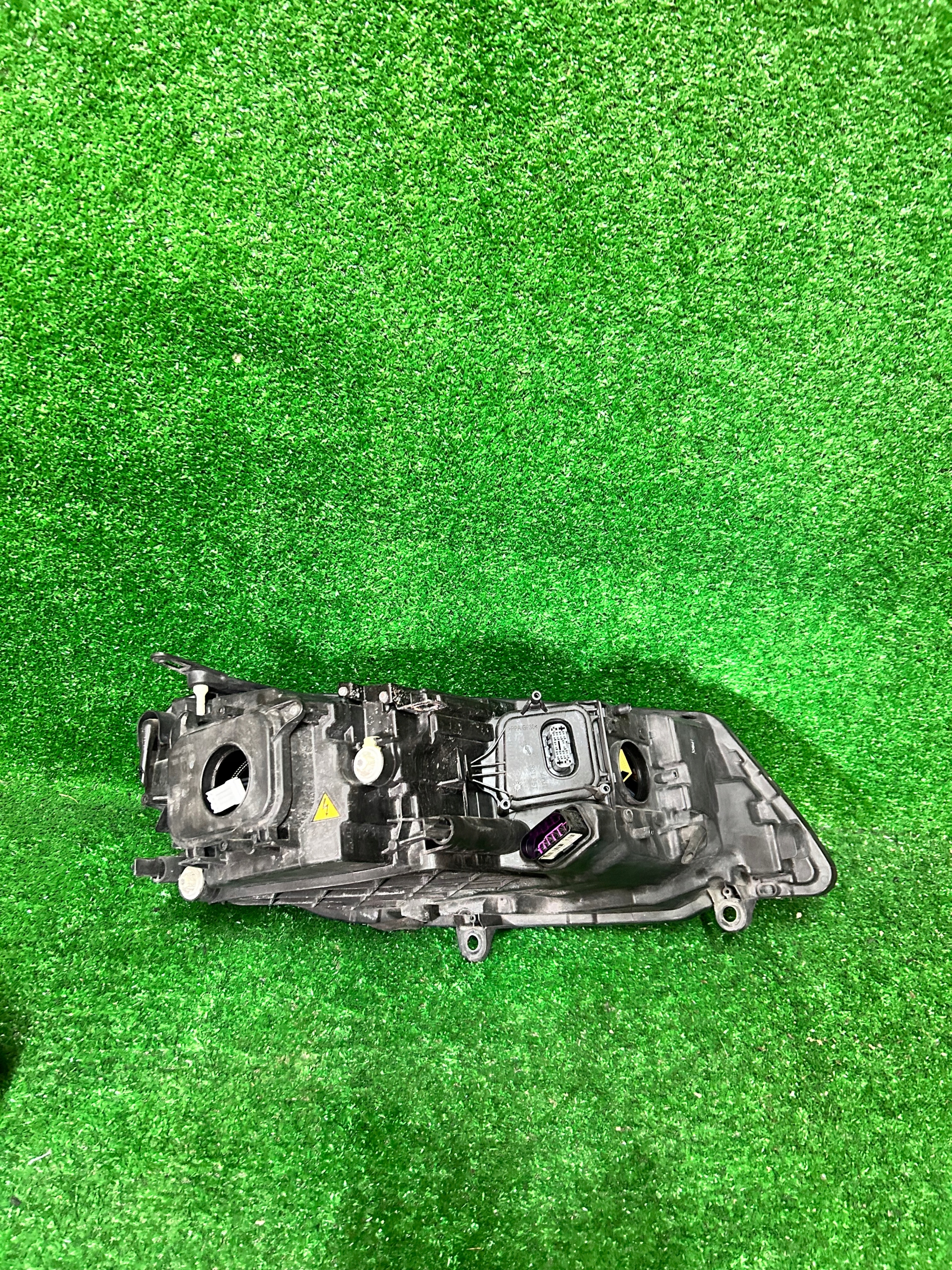 REFLEKTOR left VW TOUAREG II LIFT XENON positioning NR.R
