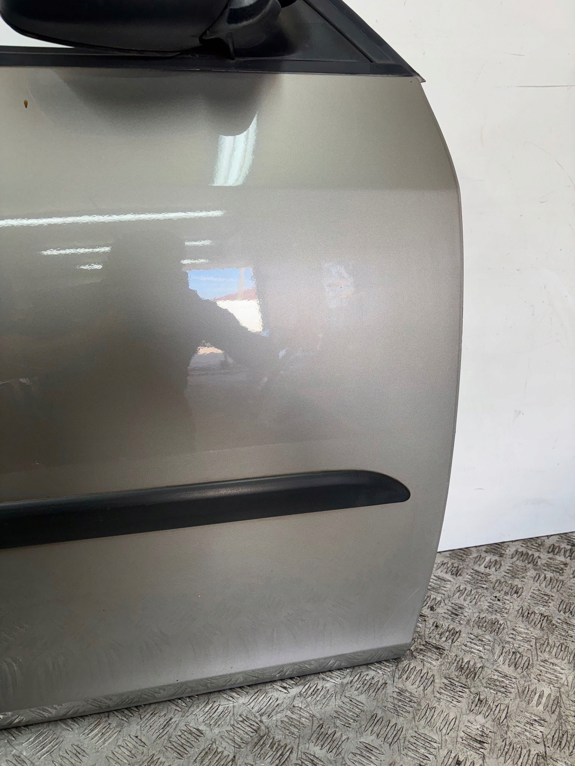 door front front right SKODA ROOMSTER 06- 9202