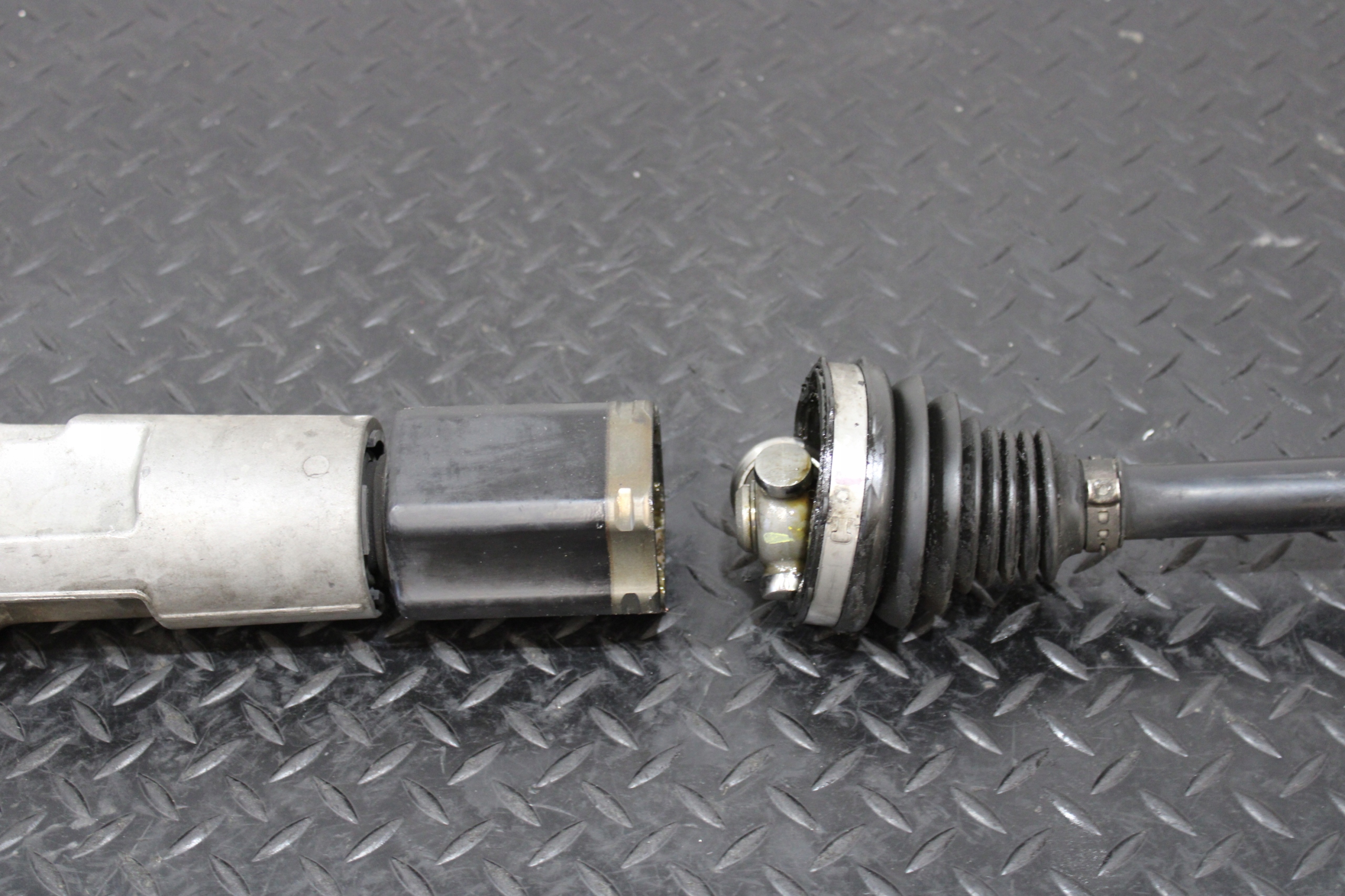 semi-axis semi-axis left front MASERATI LEVANTE M161