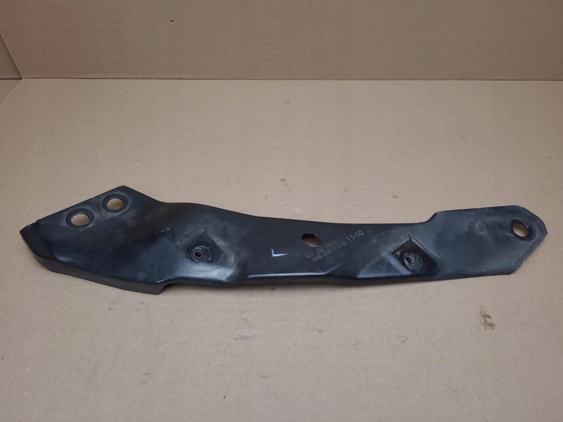 maniglia parafango sinistra Bocchetta Volkswagen Golf 6 2011 5K0806929B