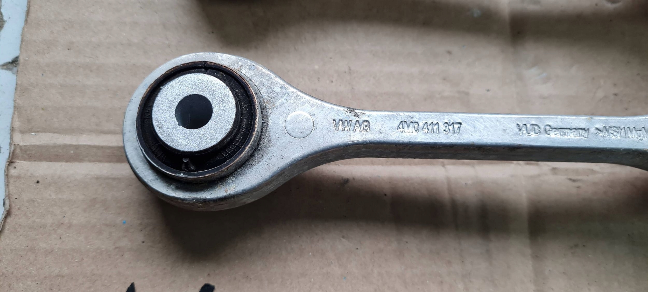 Q5 80A Stabilisator vorne 4M0411317 A4 B9 A5 Q7 Q8