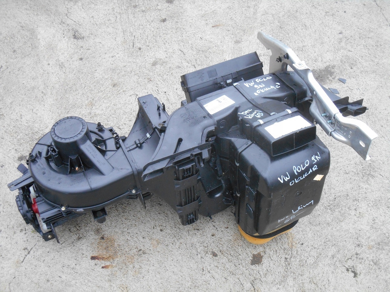 Обігрівач в зборі VOLKSWAGEN POLO 9N