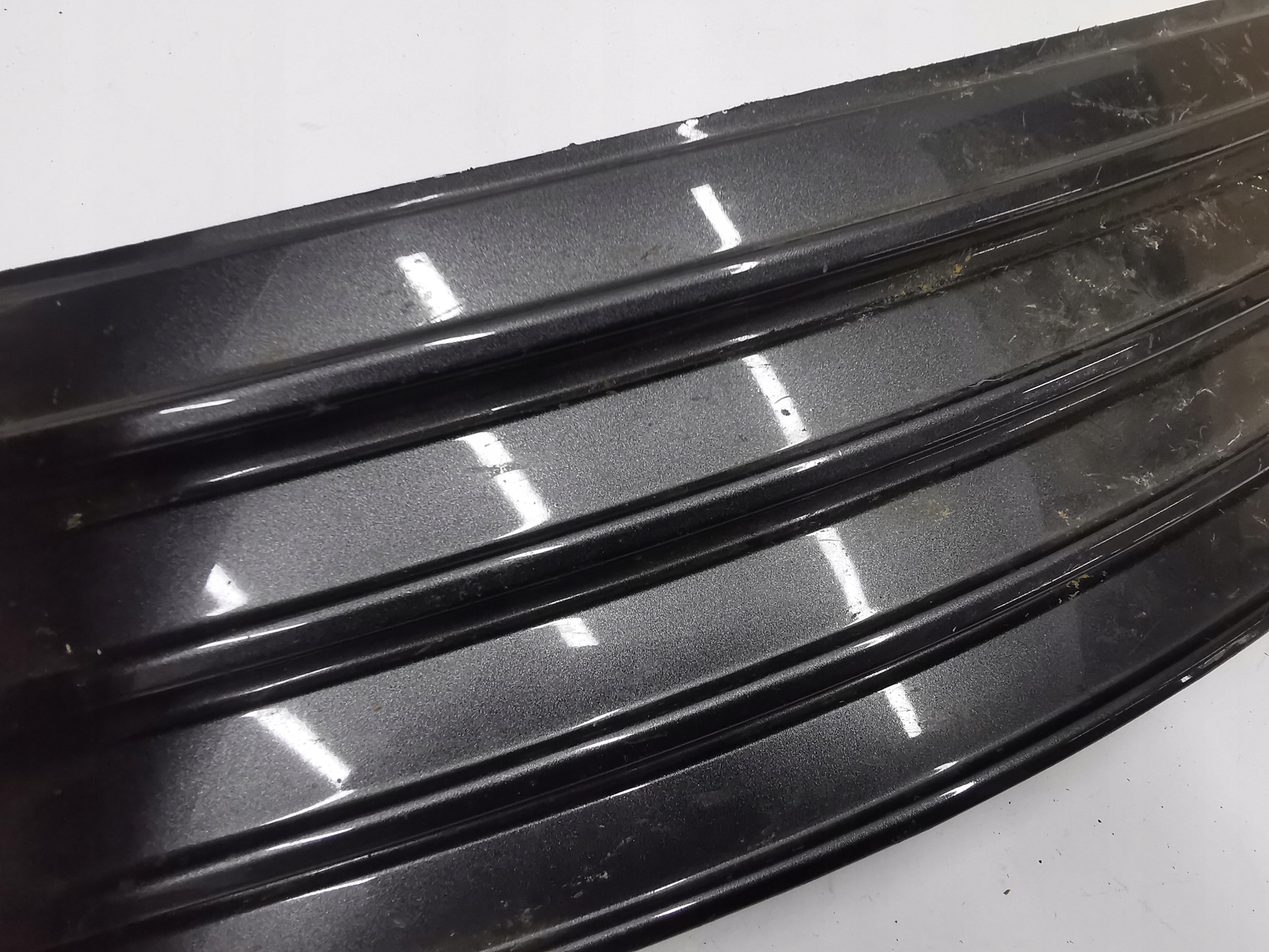 grid frame of a bumper right TOYOTA COROLLA E16 / 81481-02650