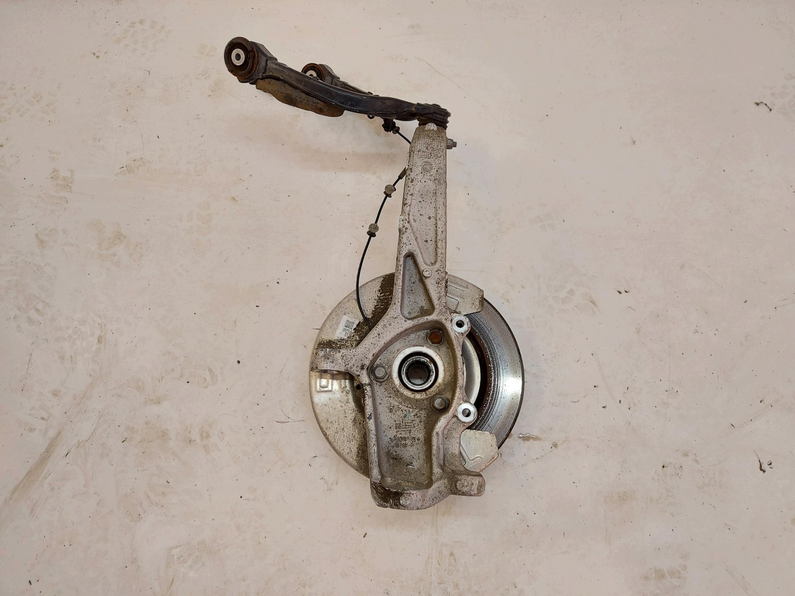 TESLA MODEL 3 2022r swing arm front right 4x4 1044816-00-E