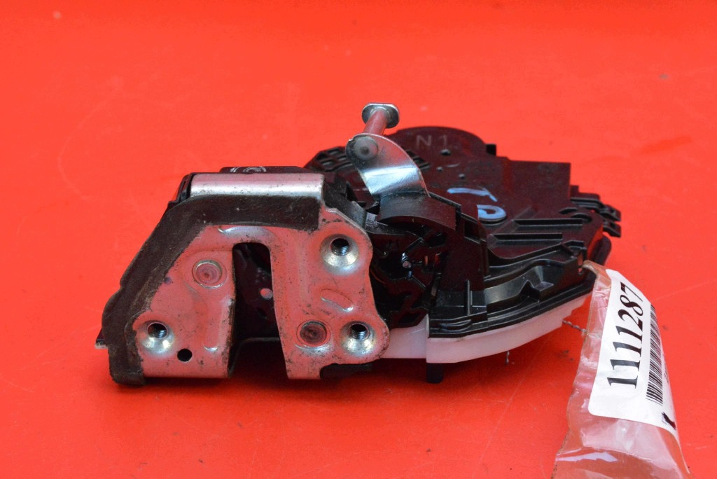 lock door right rear part rear TOYOTA COROLLA XI E18 13-18
