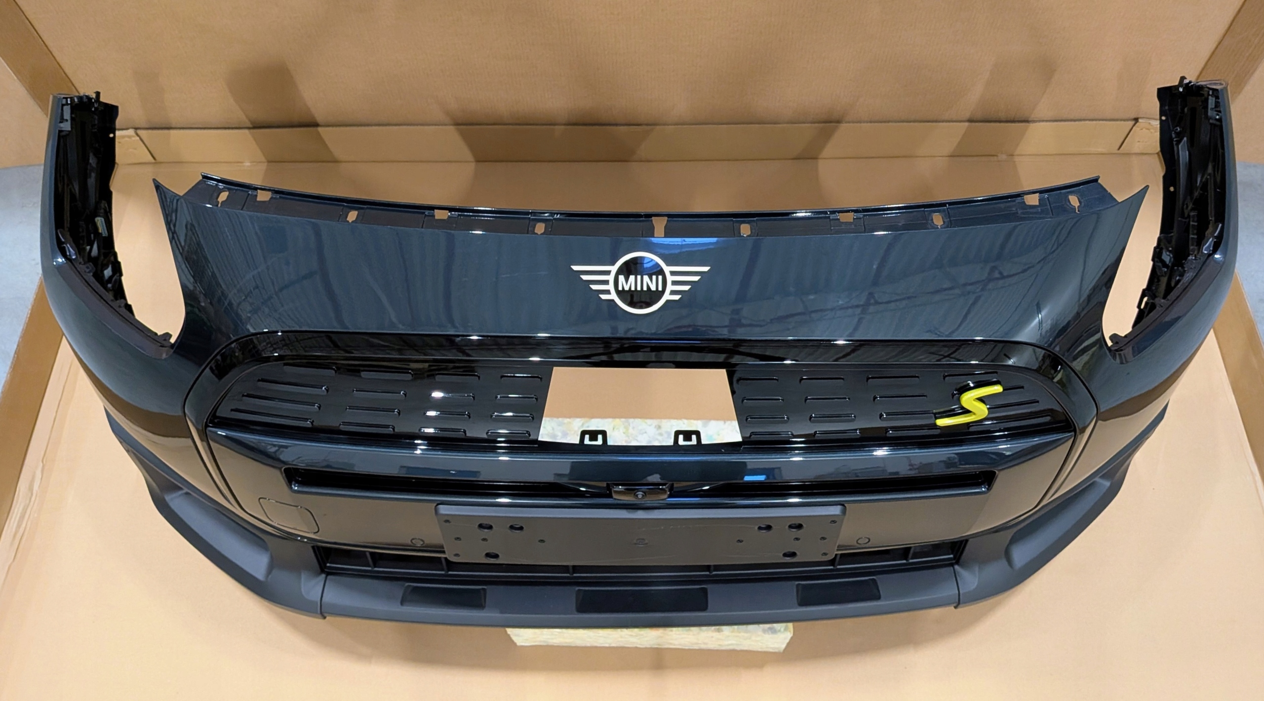 MINI U25 COUNTRYMAN S 2025 complete bumper front PDC KAMERA WC6P 0km