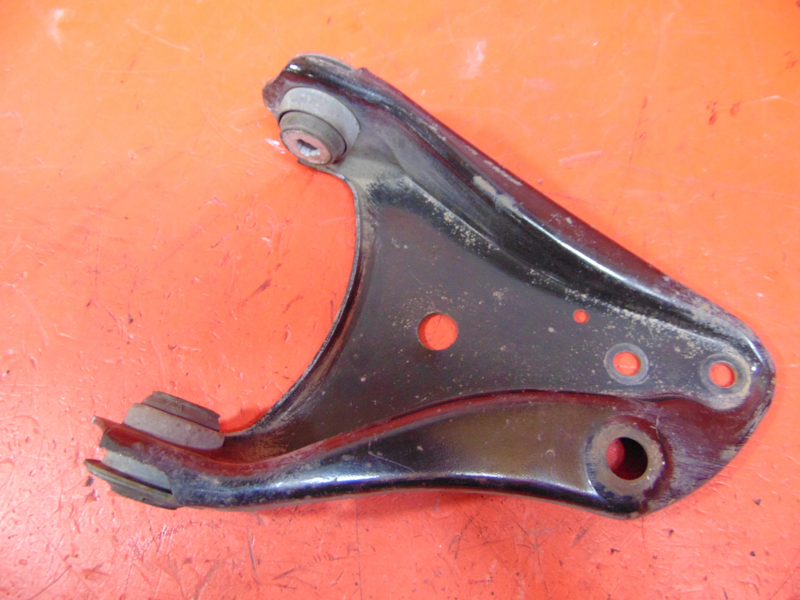 RENAULT TWINGO II 2 07- arm right front front