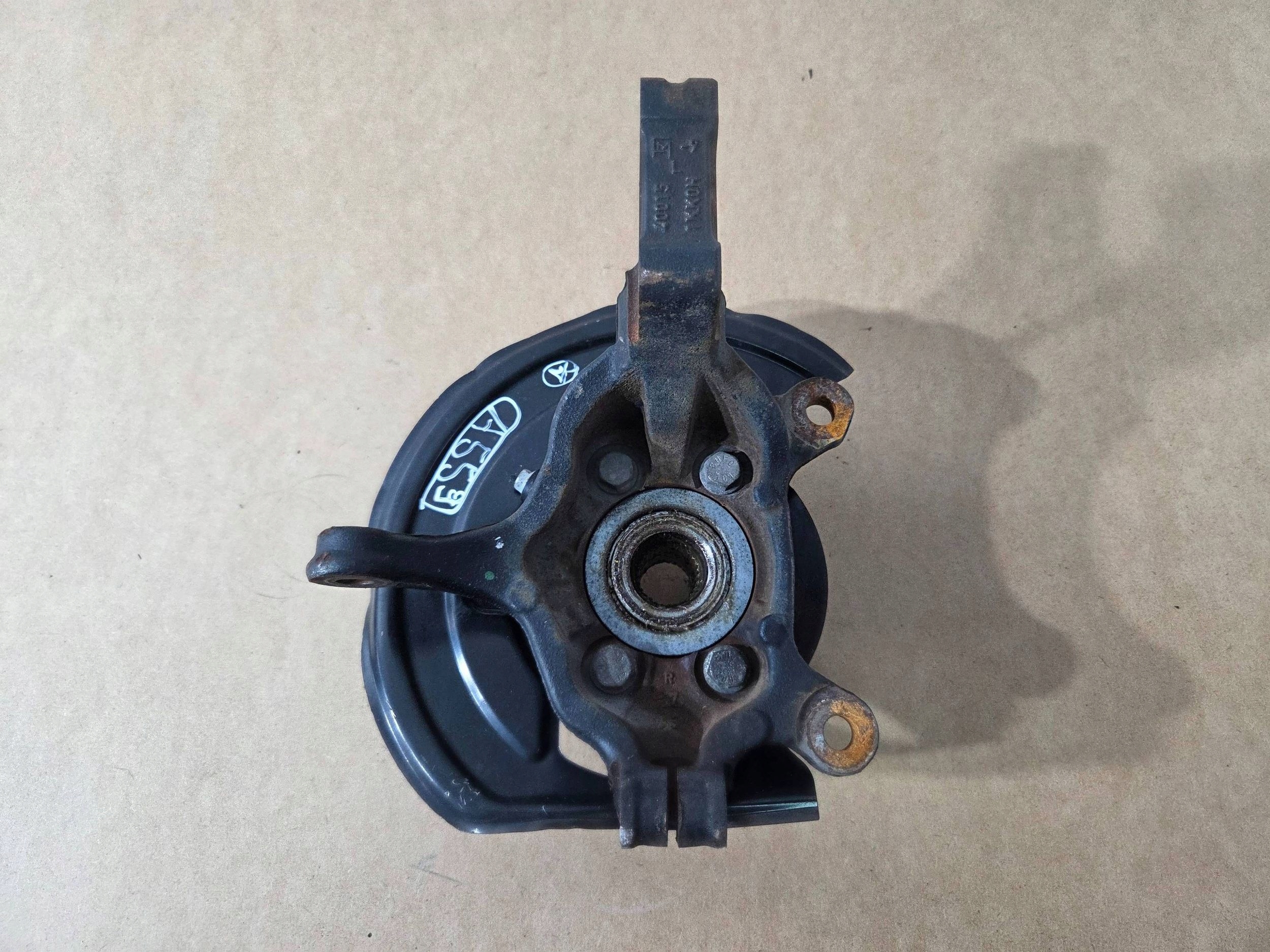 Nissan Leaf and (ZE0) swing front left 400151KK0H (A559)