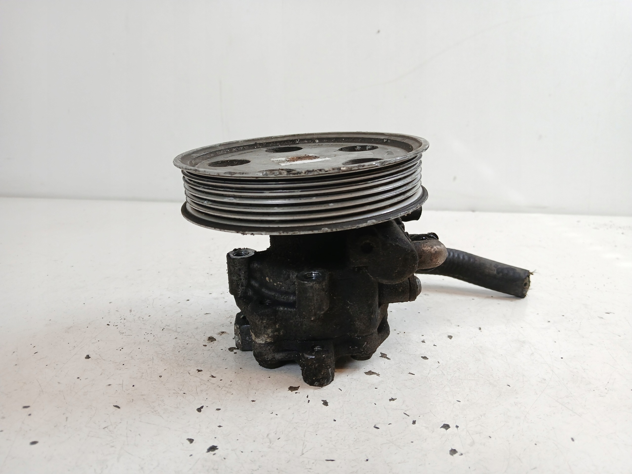 AUDI A4 B6 B7 1.8 T pompa servosterzo 8E0145153 110 BAR