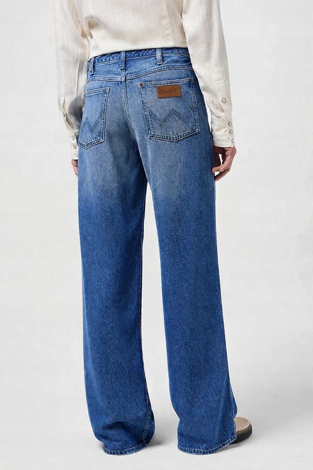 Damskie jeansy szerokie Wrangler World Wide Promises Kept 112388570 31/30