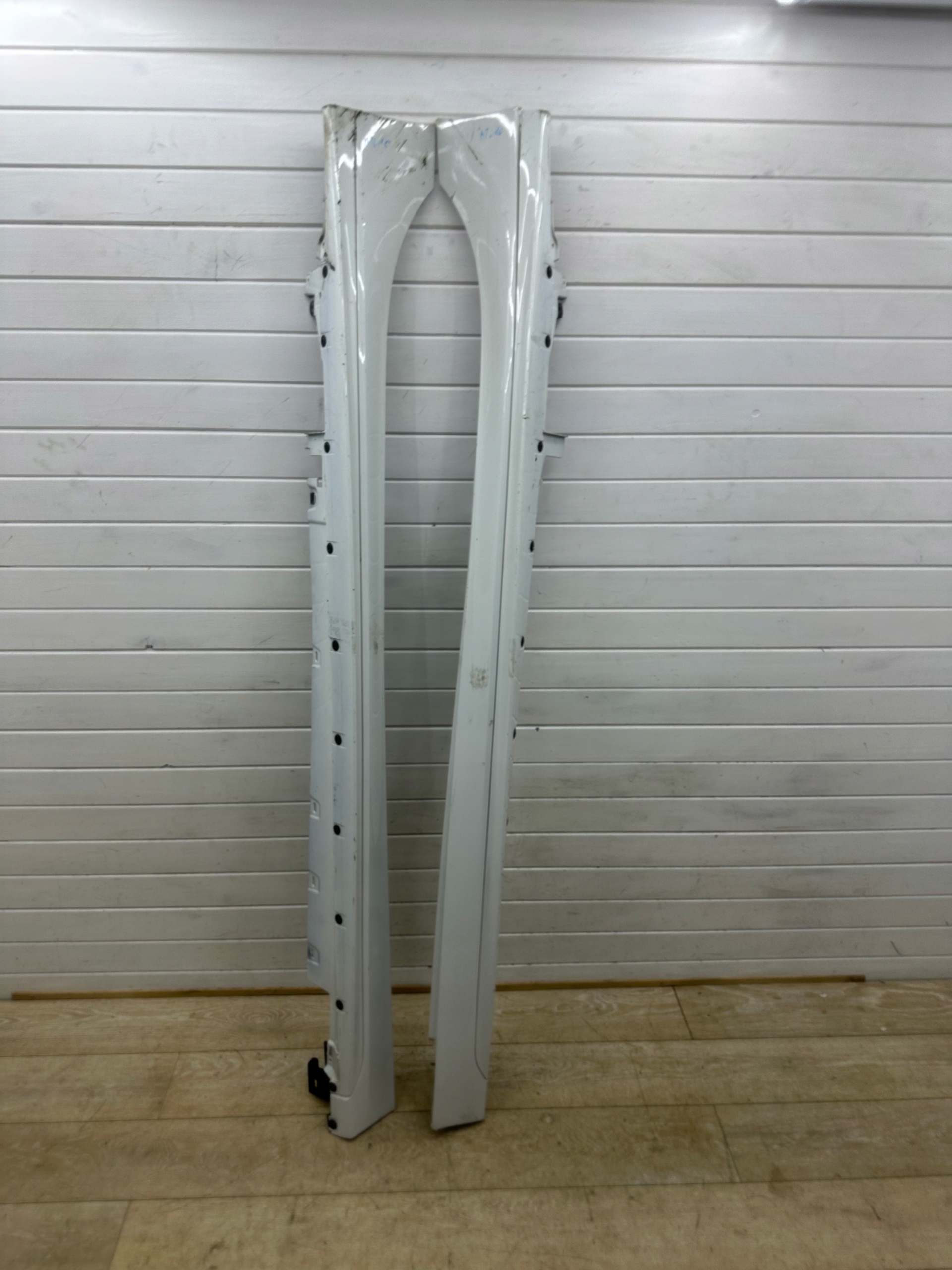BMW F40 M135i moulding threshold left right 8072573