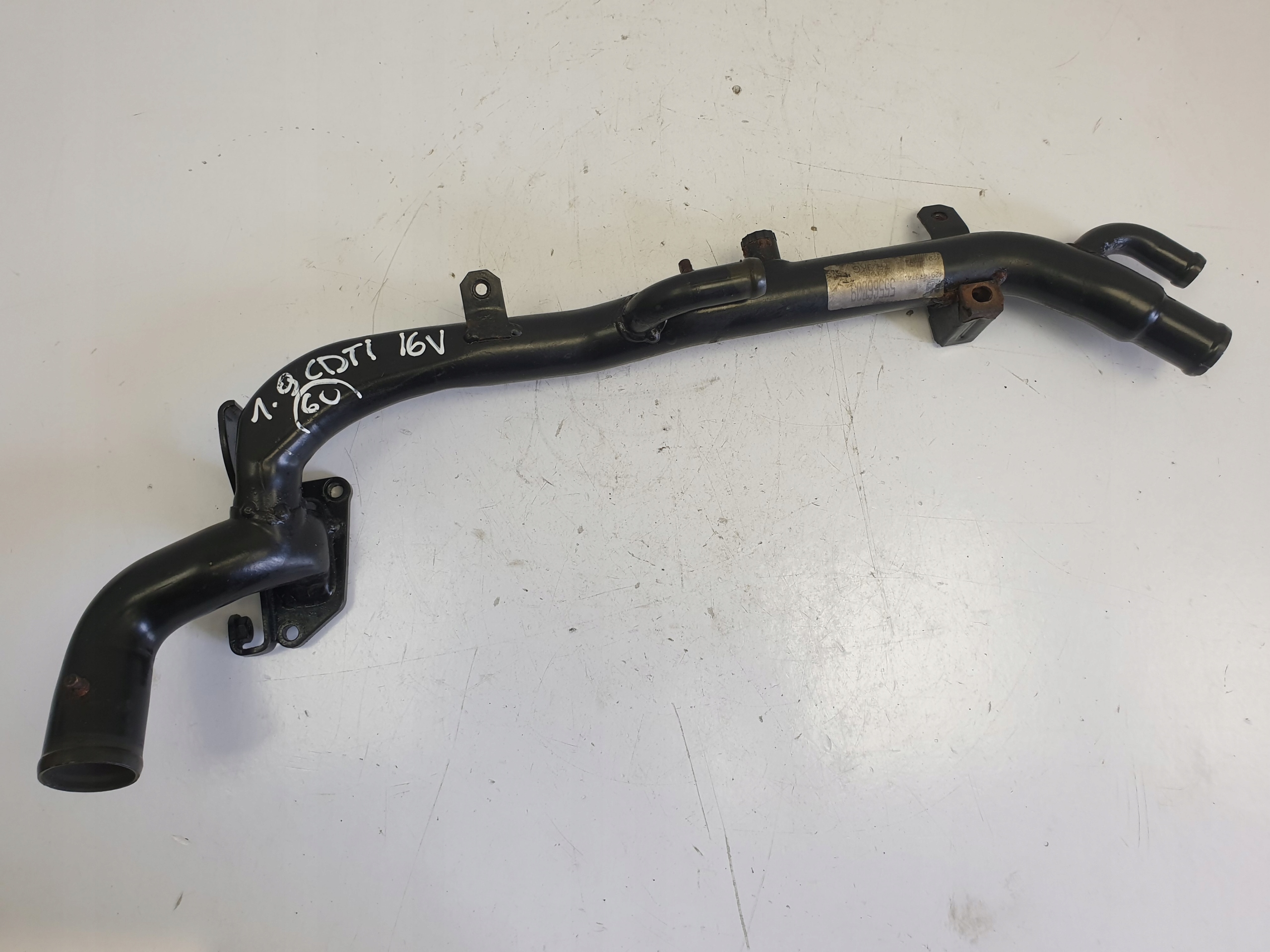 Opel OE 55566009 патрубок трубка водна