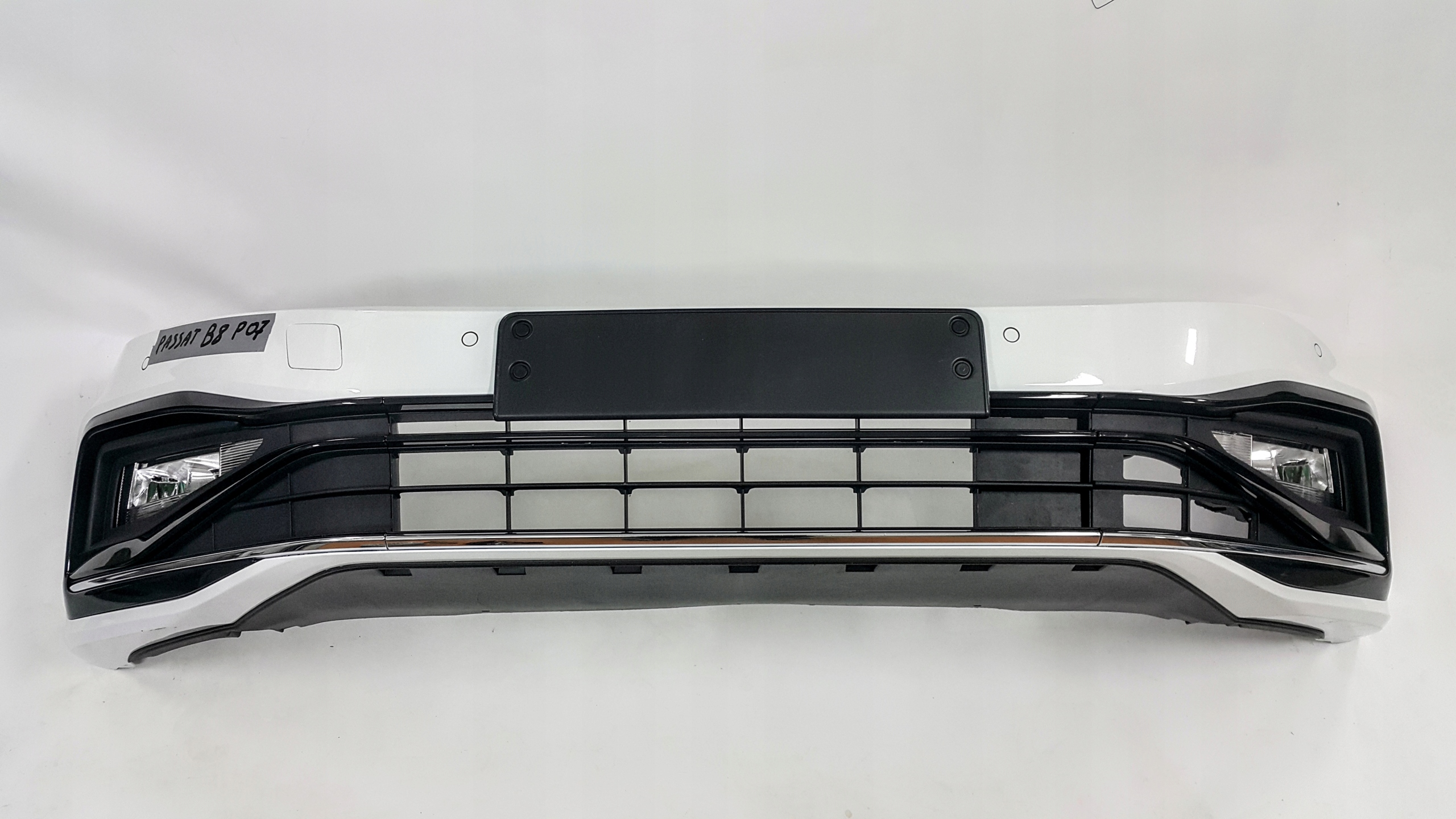 ZDERZAK PRZÓD PRZEDNI R-LINE LIFT VW PASSAT B8 KPL Strona zabudowy przód