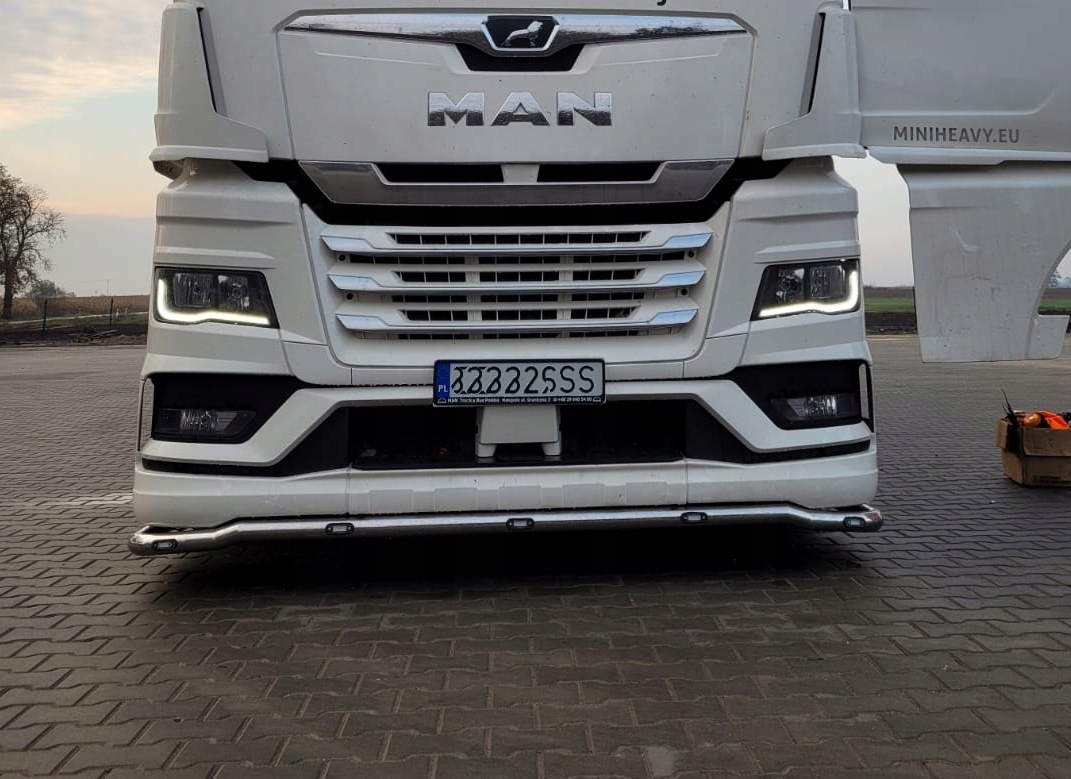 Orurowanie pod zderzak MAN TGX od 2021