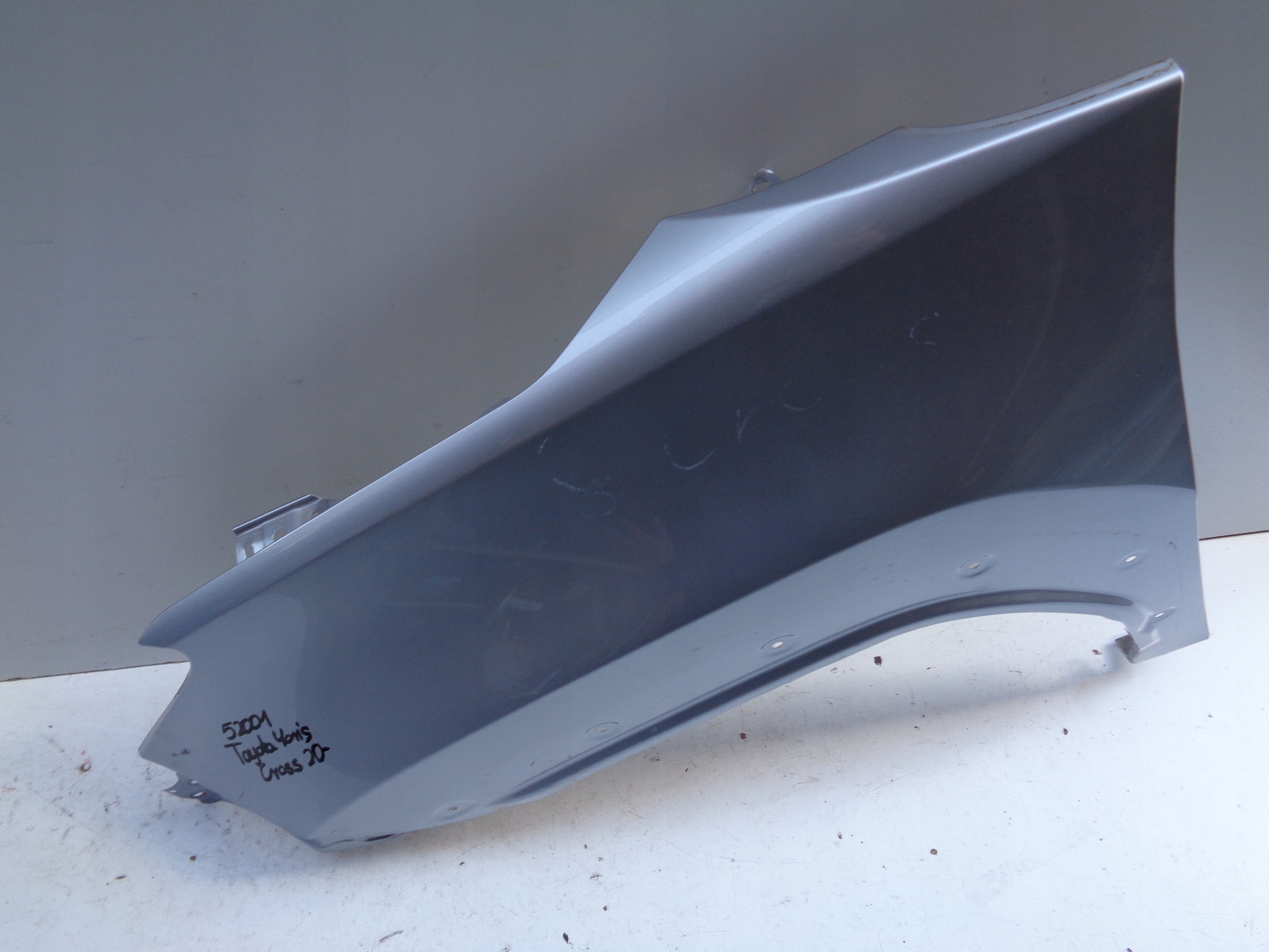 fender left front TOYOTA YARIS CROSS 20- NR 52001