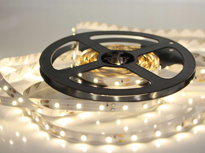 TAŚMA LED SAMOPRZYLEPNA PASEK LED JEDEN KAWAŁEK 10m ROLKA DO CIĘCIA BIAŁA Jasność 400 lm