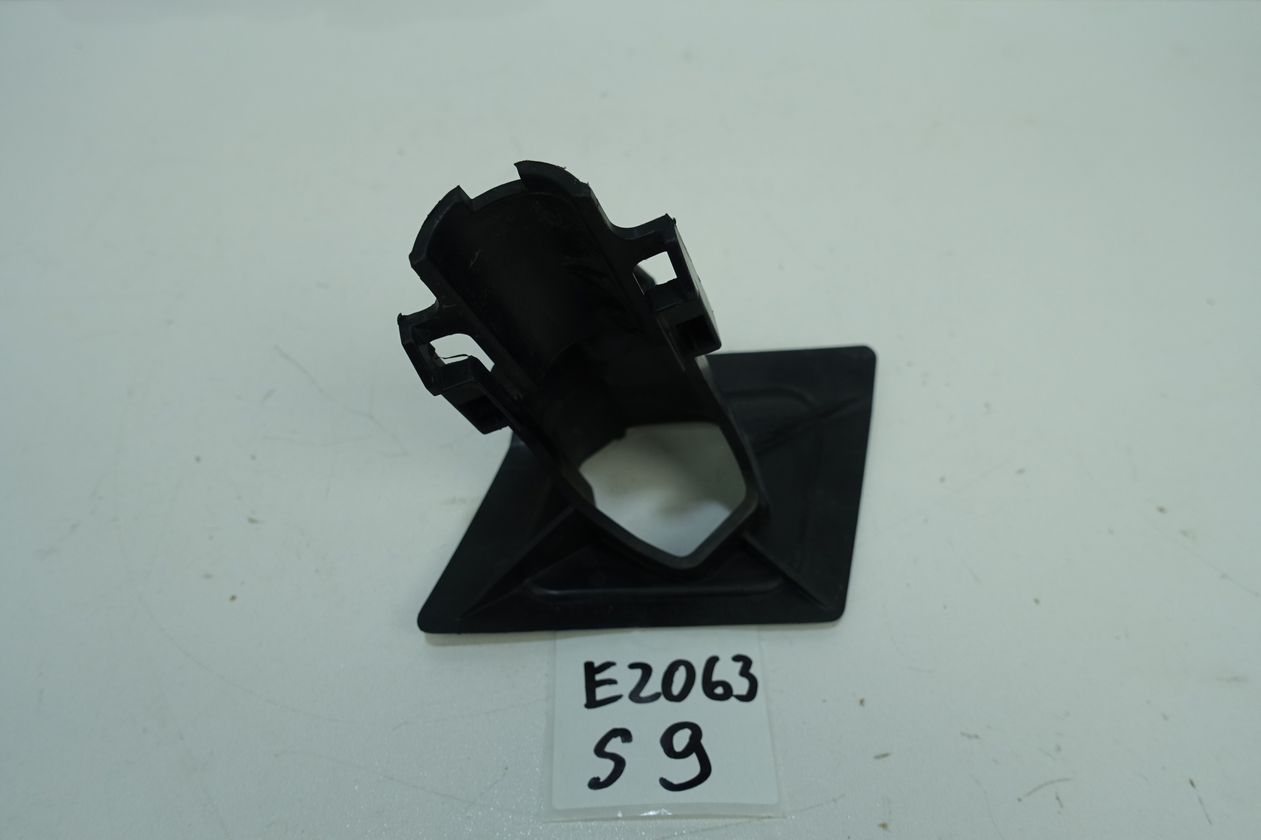 Halter der Spritzdüse BMW 5111 8060984