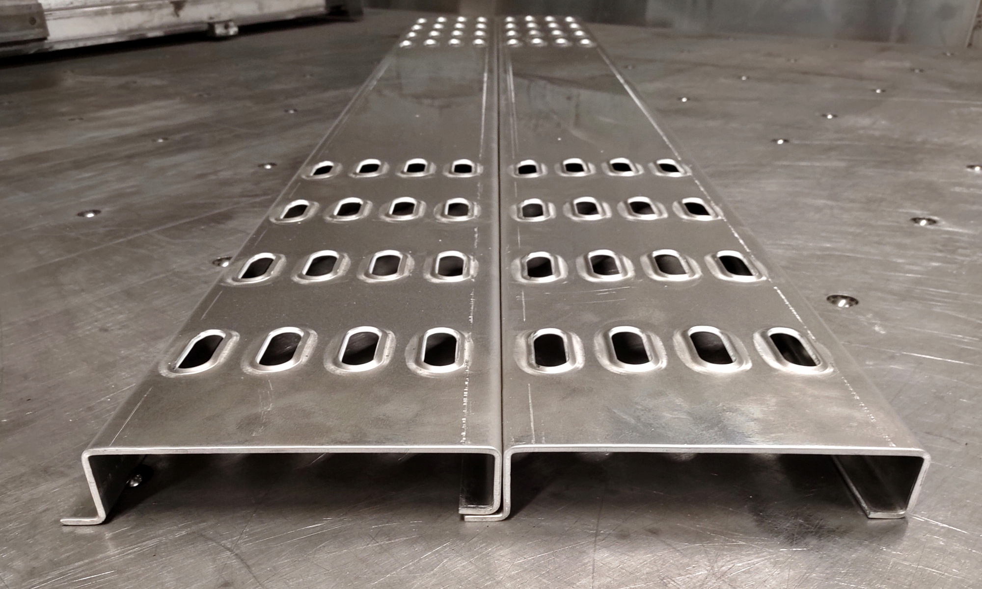 Panel podłogowy ALU 375b LOHR Najazd Platforma