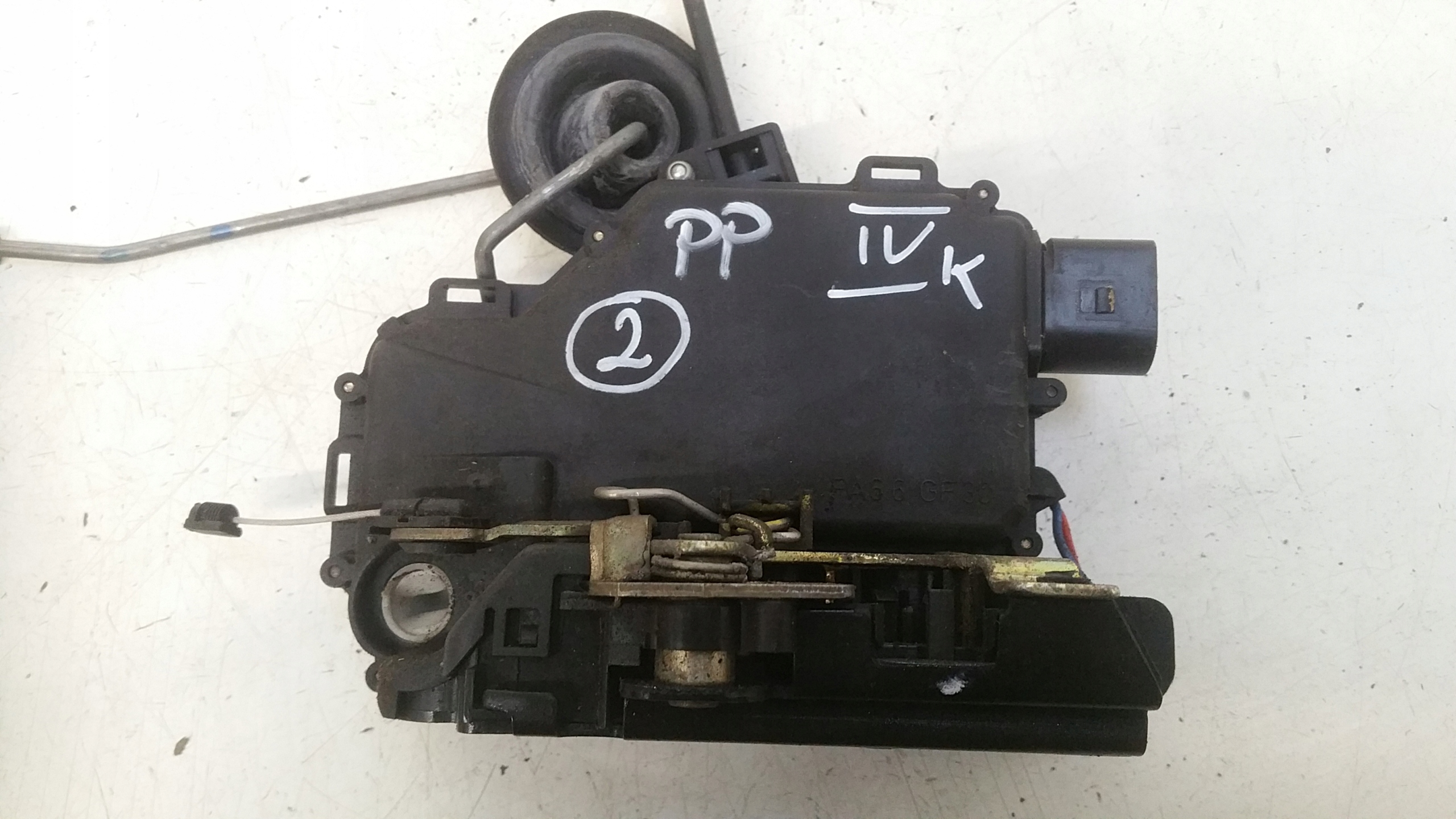 lock right front 3B1837016A VW GOLF IV