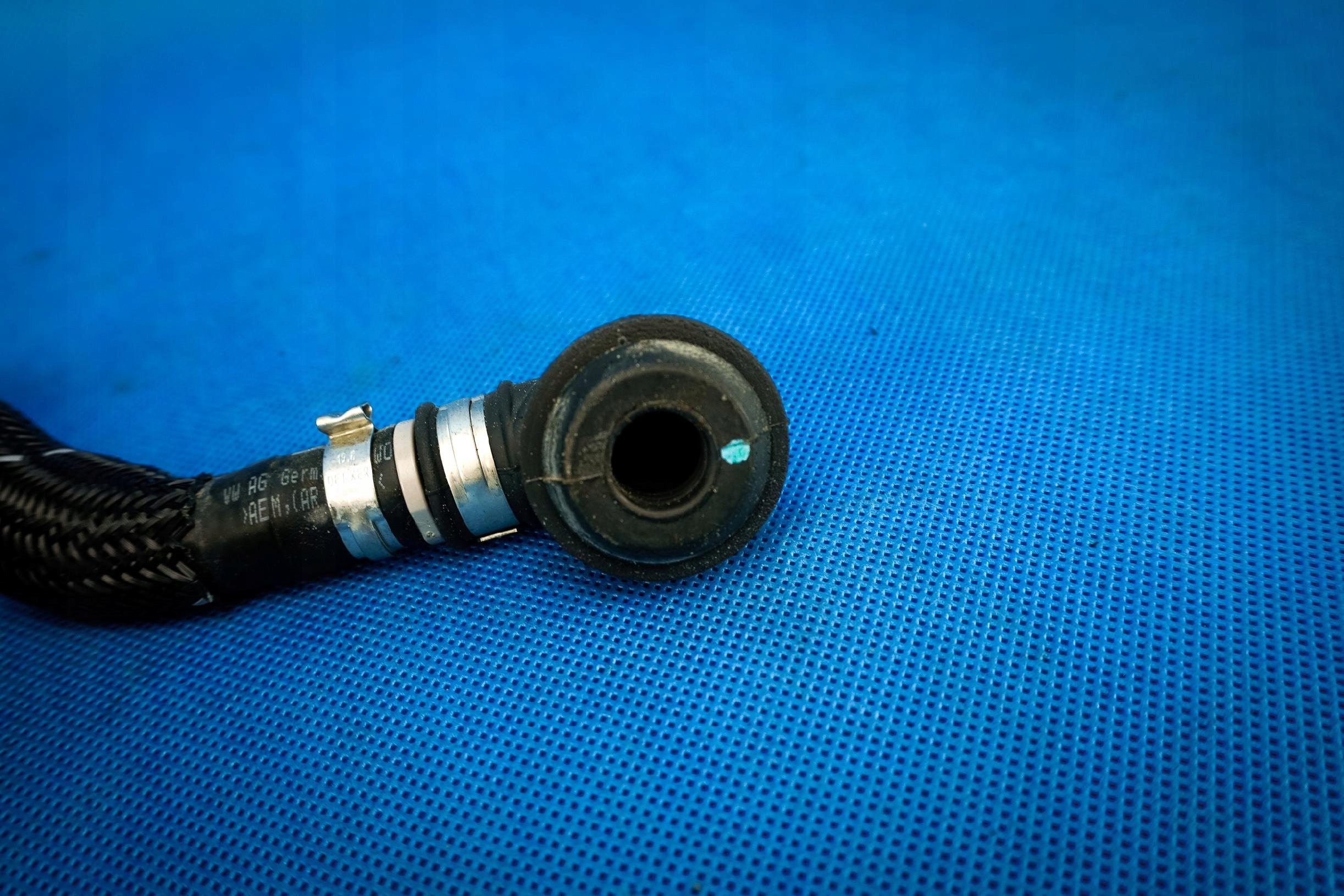 hose vacual Audi A4 8K A5 8K0611931DN