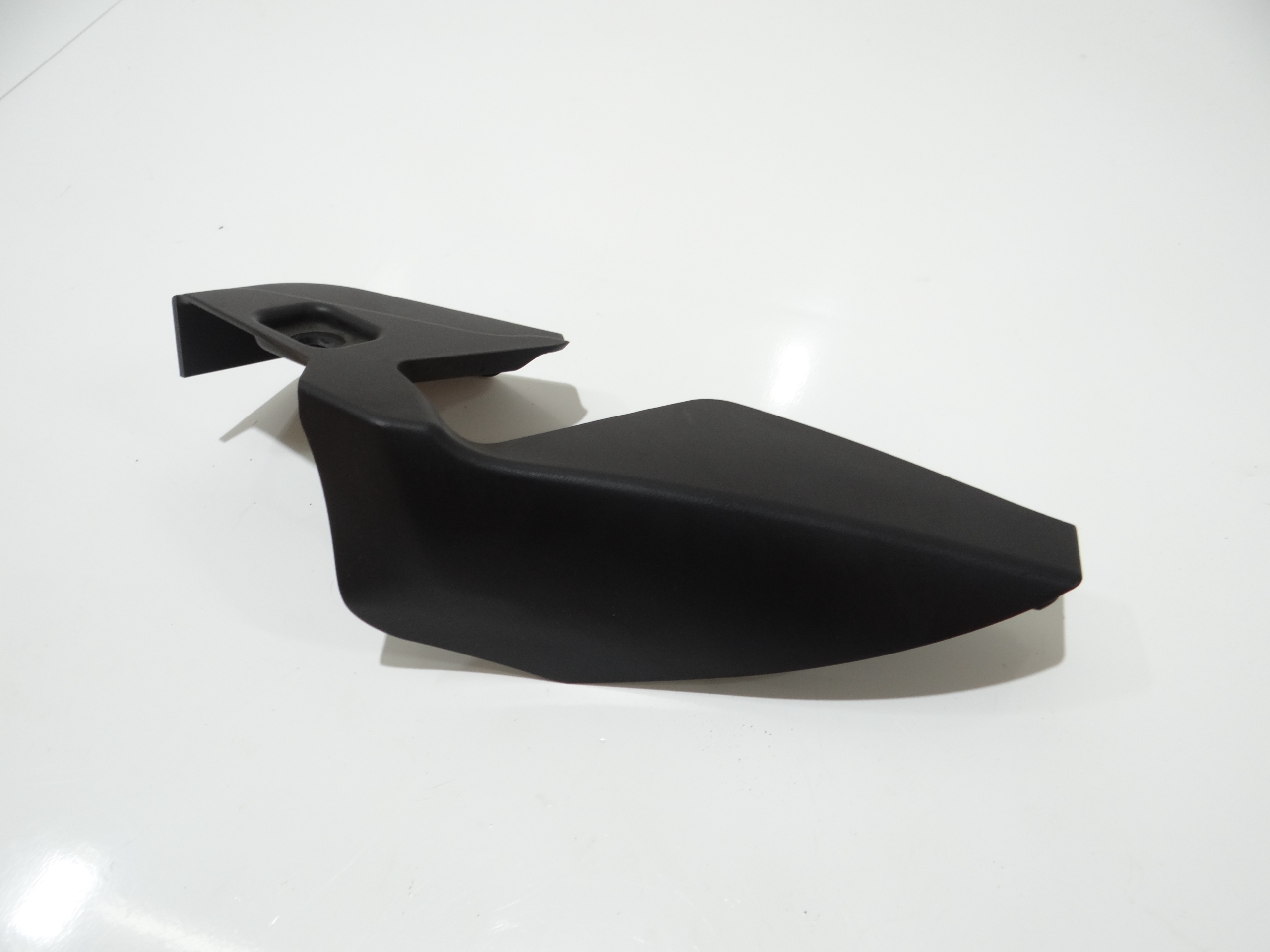 cover ZAGLOWKA left rear part BMW E88 6962893