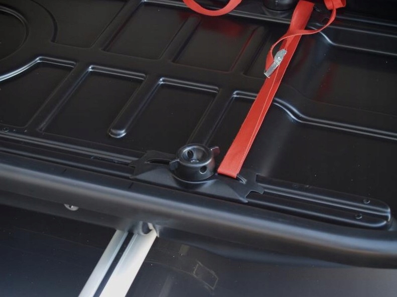 Box dachowy MENABO Mania 460 litrow czarny polysk Kod producenta tornado 460 box dachowy bagaznik