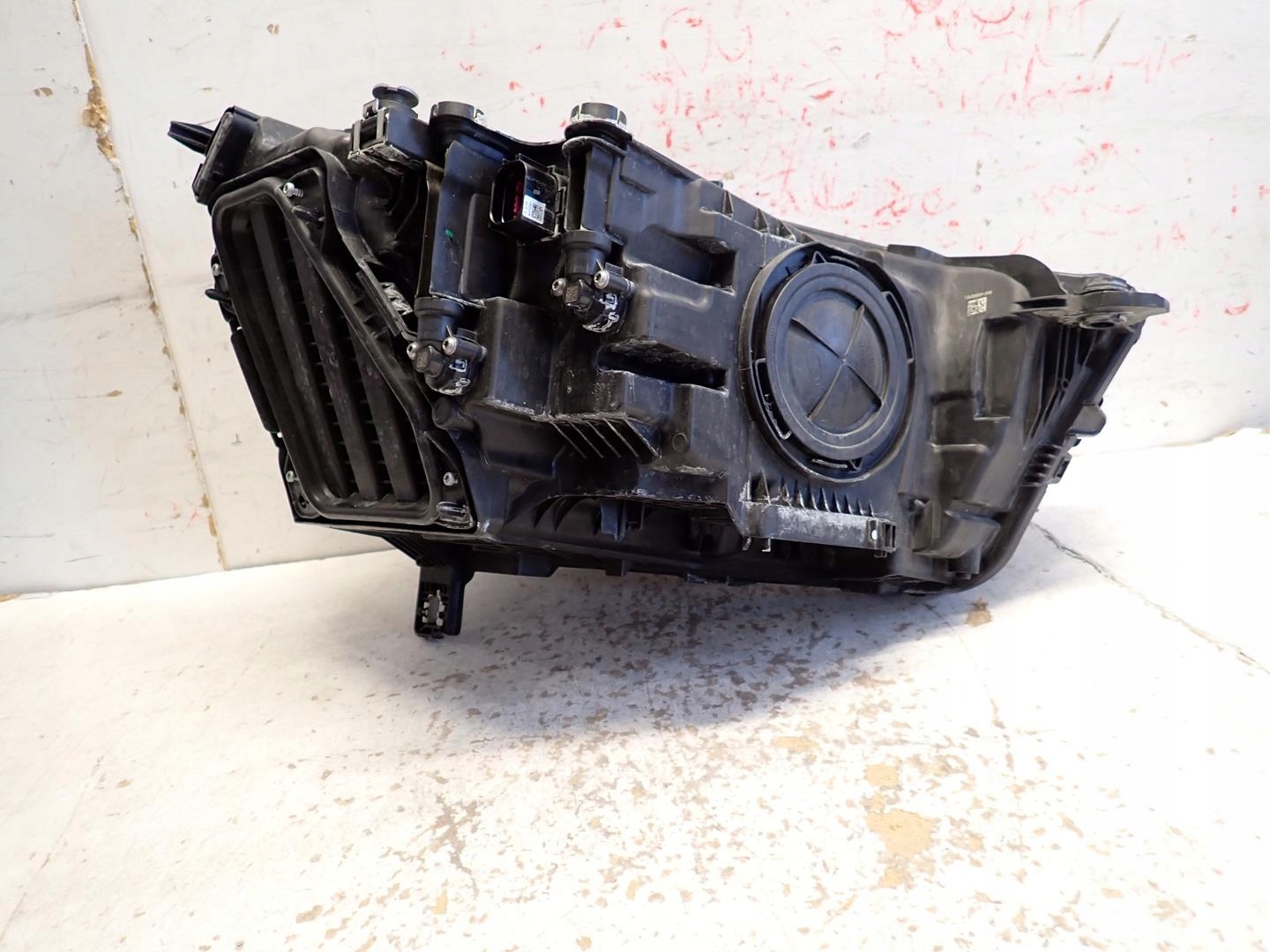 light front front left AUDI Q3 II FULL LED MATRIX 2018- 83A941035