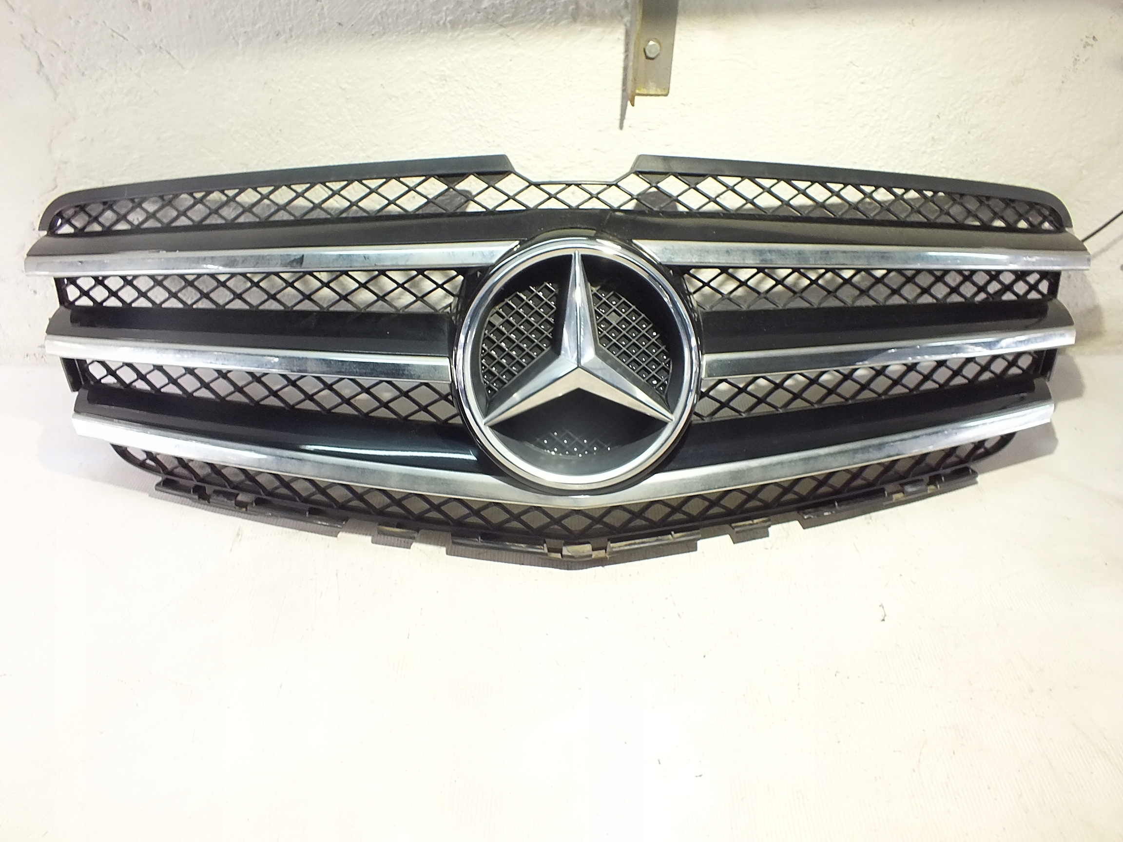 MERCEDES W251 LIFT GRILL ATRAPA MASKI
